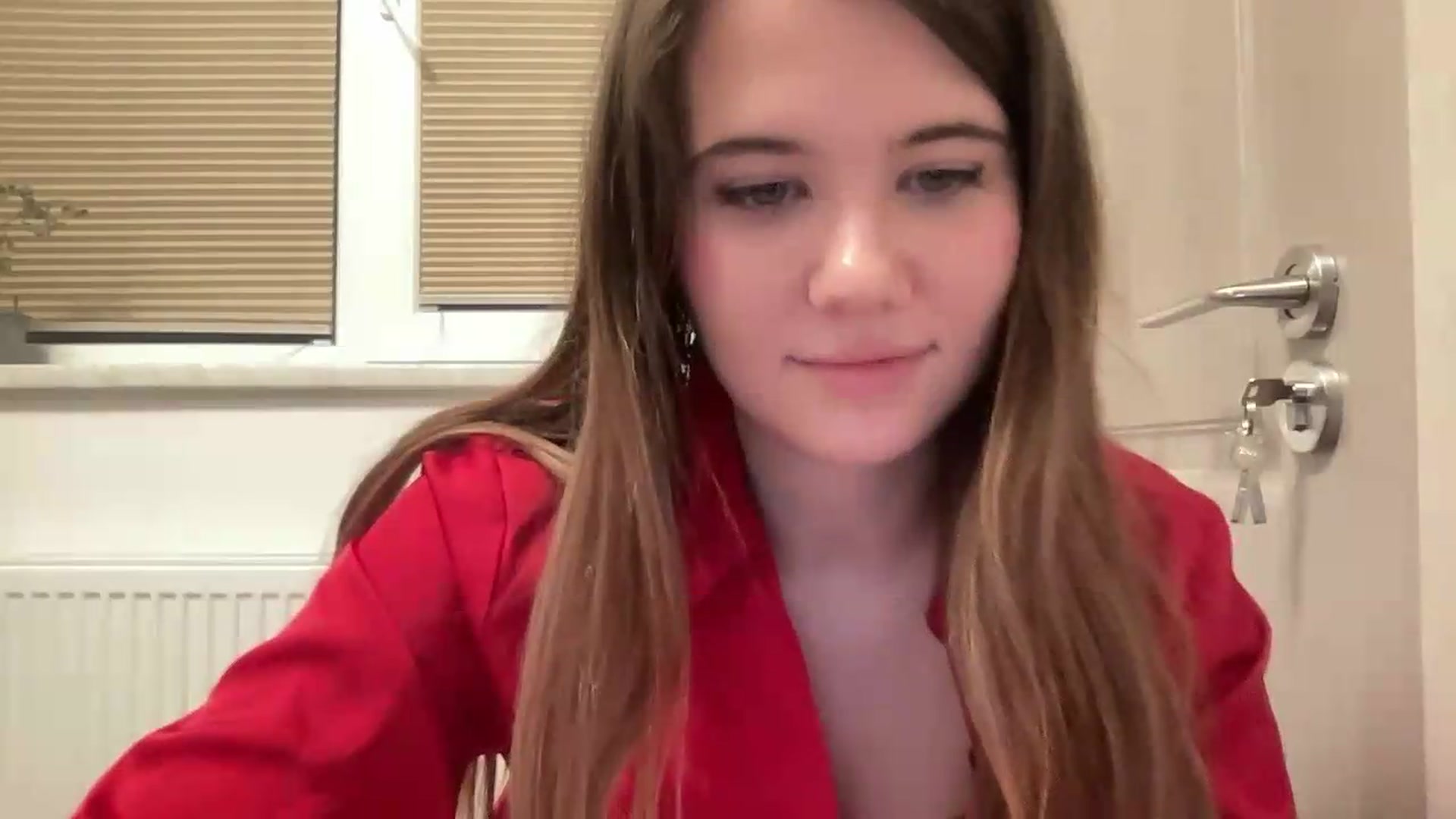 Gallery image thumbnail from Elvira's myfreecams stream on, 05/28/2026, 24:27 image 17 of 20