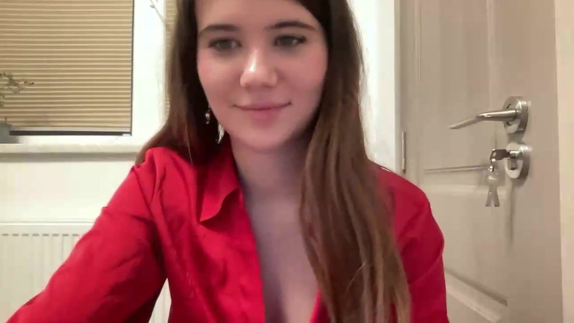 Gallery image thumbnail from Elvira's myfreecams stream on, 05/28/2026, 24:27 image 14 of 20