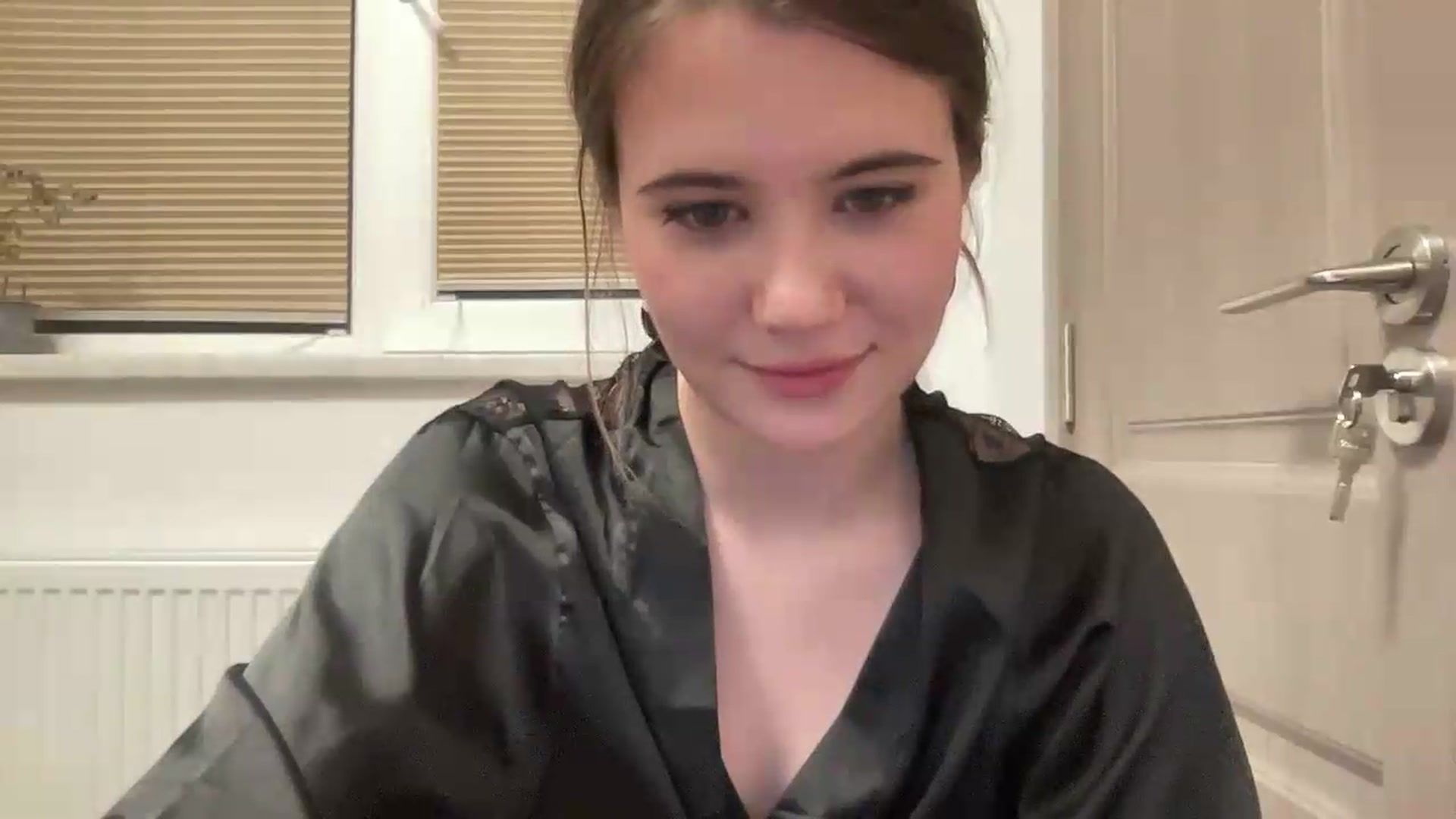 Gallery image thumbnail from Elvira's myfreecams stream on, 06/02/2026, 23:45 image 15 of 20