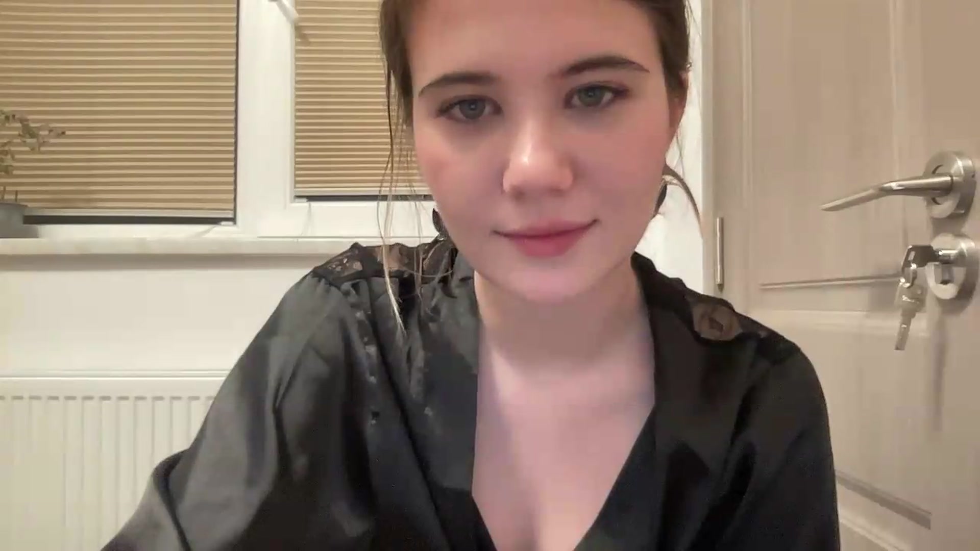 Gallery image thumbnail from Elvira's myfreecams stream on, 06/02/2026, 23:45 image 20 of 20