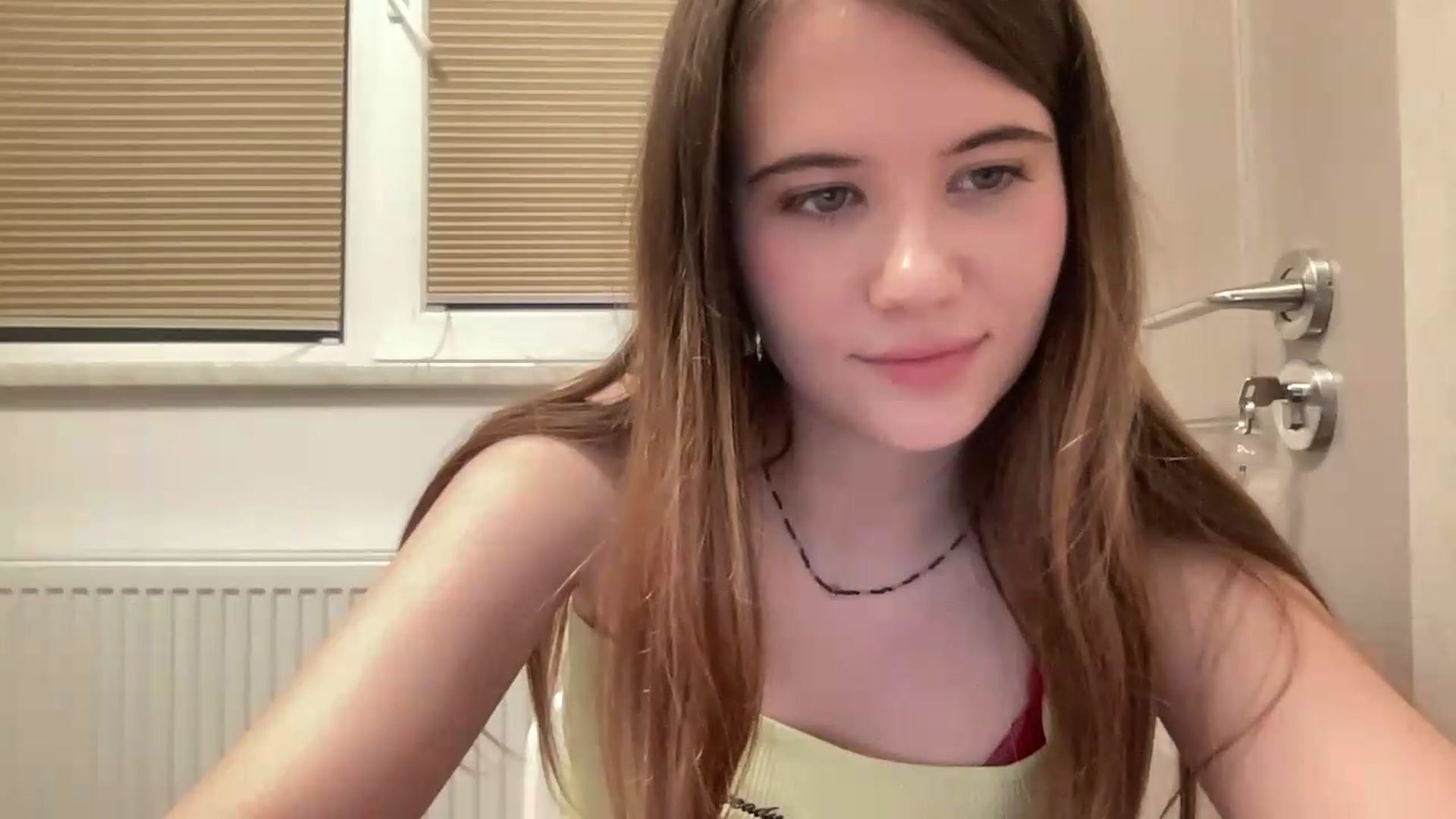 Gallery image thumbnail from Elvira's myfreecams stream on, 06/05/2026, 01:11 image 19 of 20