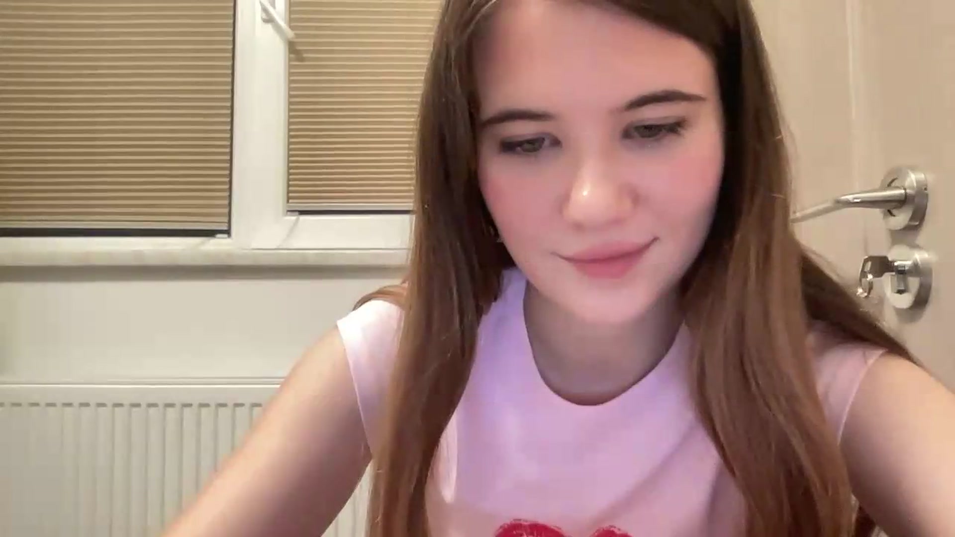 Gallery image thumbnail from Elvira's myfreecams stream on, 06/05/2026, 20:26 image 18 of 20