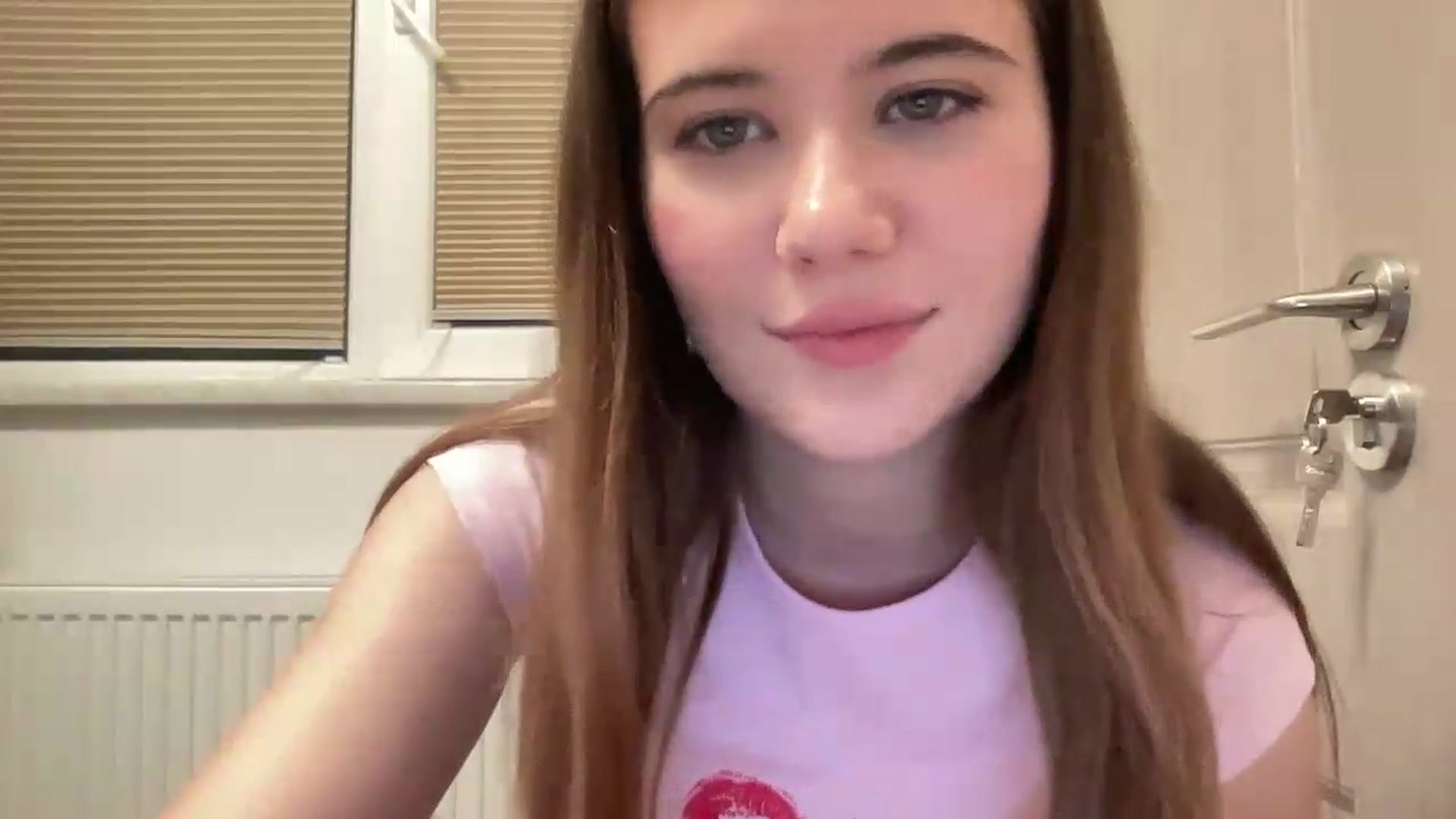 Gallery image thumbnail from Elvira's myfreecams stream on, 06/05/2026, 20:26 image 4 of 20