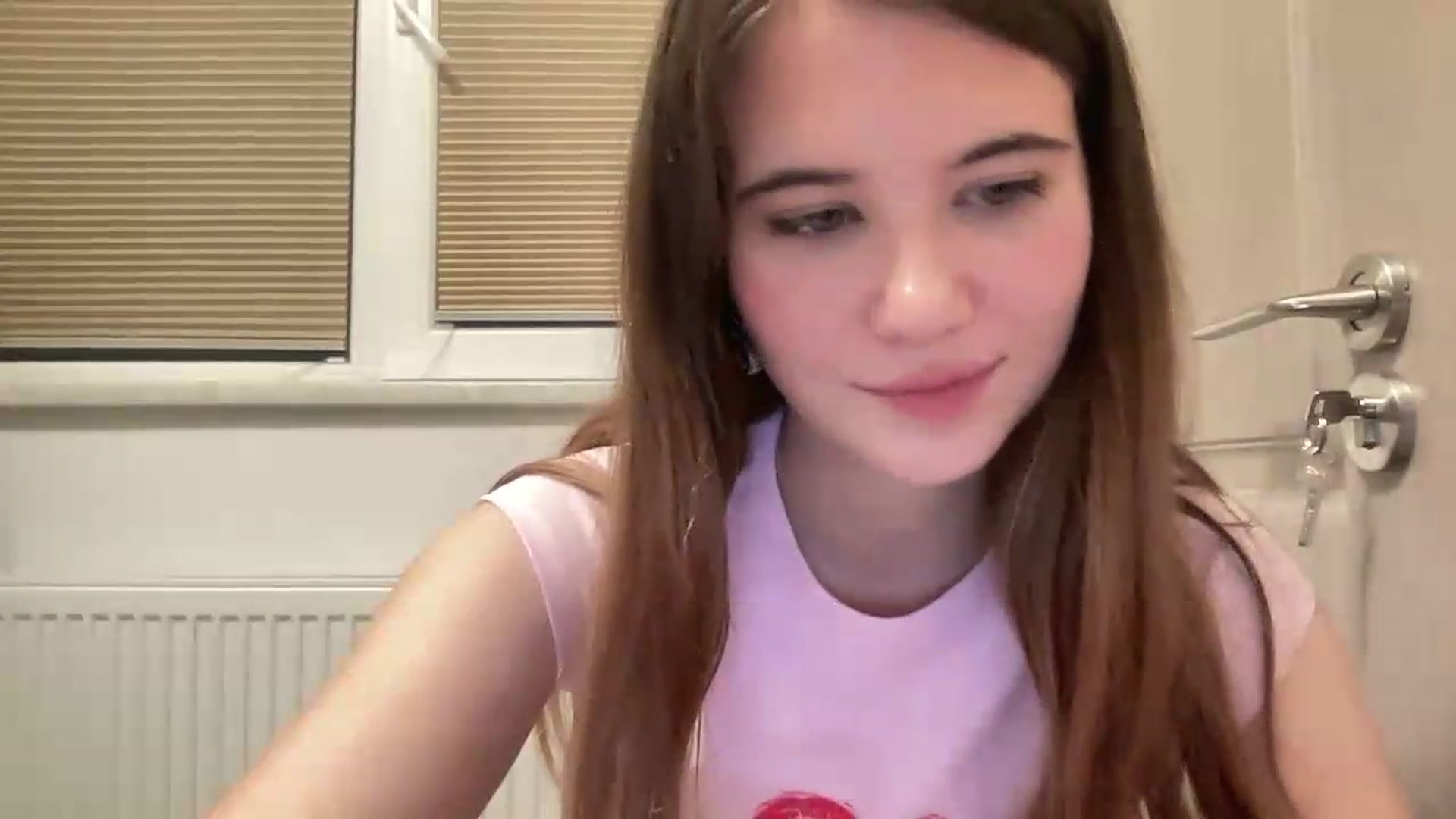 Gallery image thumbnail from Elvira's myfreecams stream on, 06/05/2026, 20:26 image 19 of 20