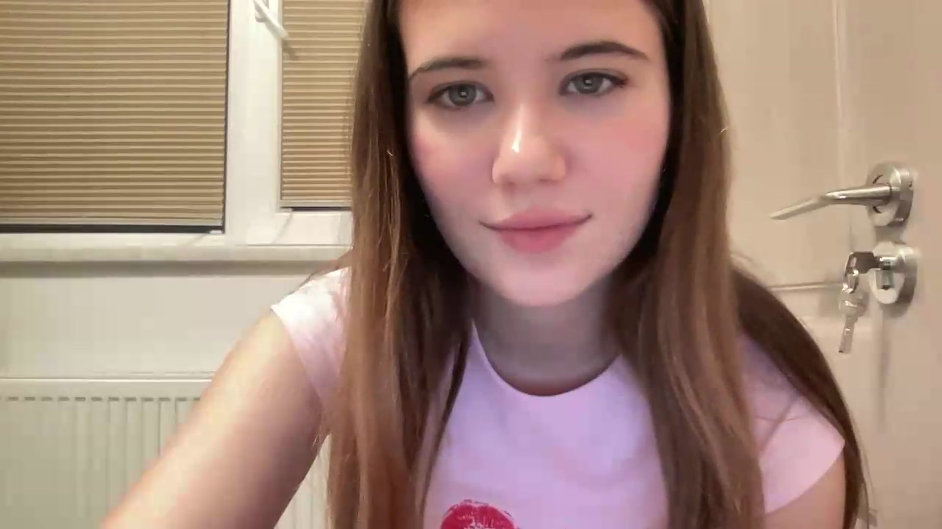 Gallery image thumbnail from Elvira's myfreecams stream on, 06/05/2026, 20:26 image 5 of 20