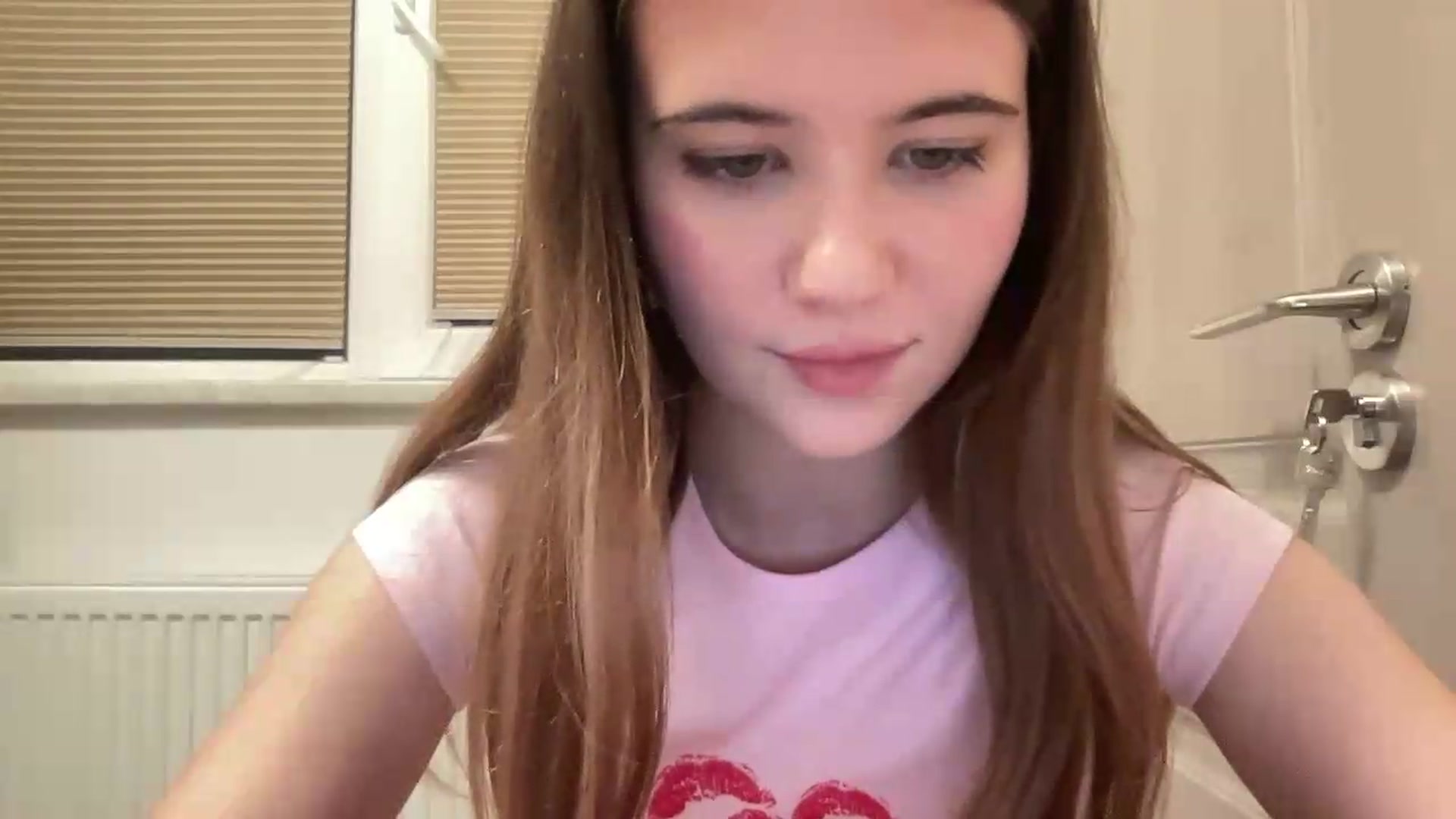 Gallery image thumbnail from Elvira's myfreecams stream on, 06/05/2026, 20:26 image 2 of 20
