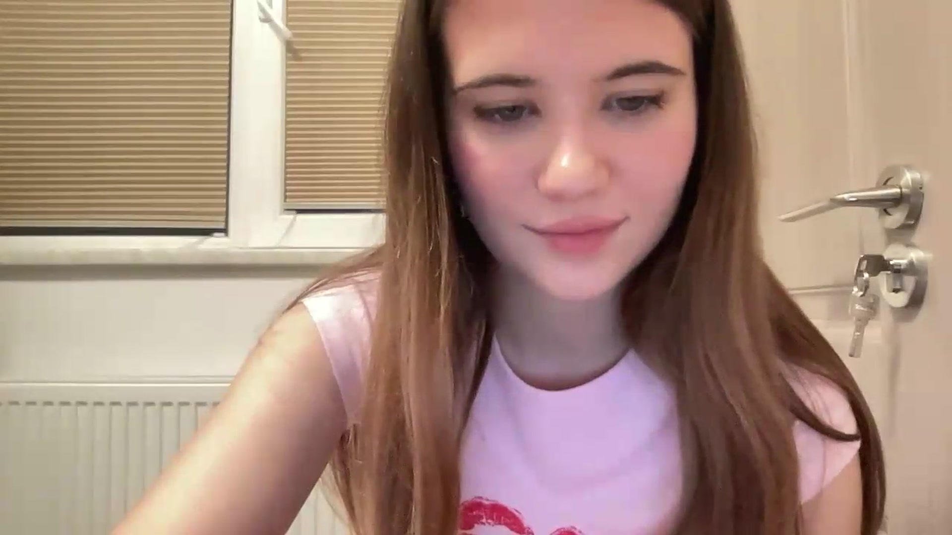 Gallery image thumbnail from Elvira's myfreecams stream on, 06/05/2026, 20:26 image 10 of 20