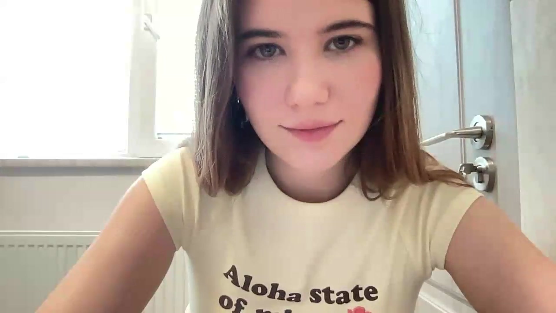 Gallery image thumbnail from Elvira's myfreecams stream on, 06/10/2026, 11:07 image 17 of 20