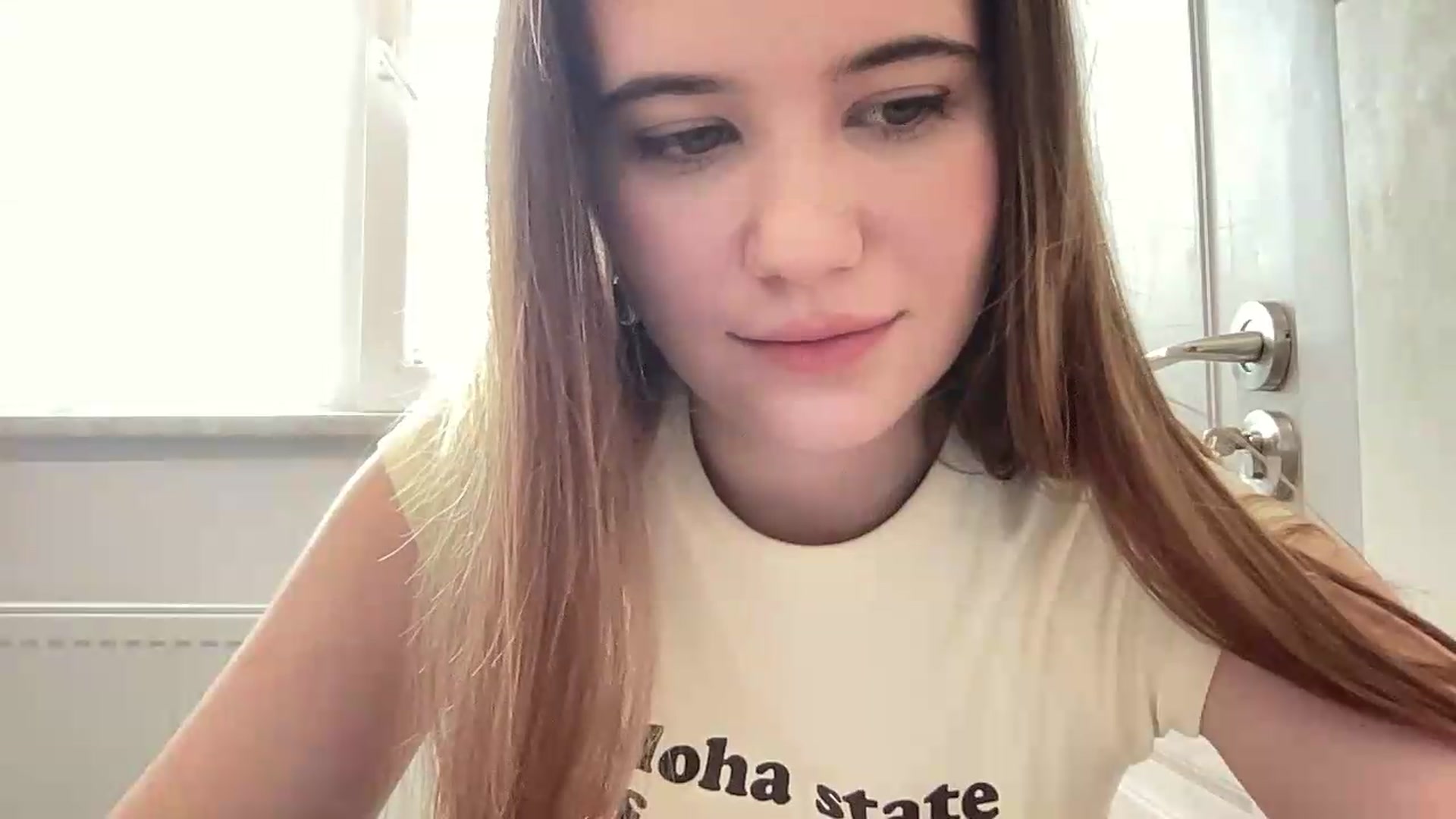 Gallery image thumbnail from Elvira's myfreecams stream on, 06/10/2026, 11:07 image 8 of 20