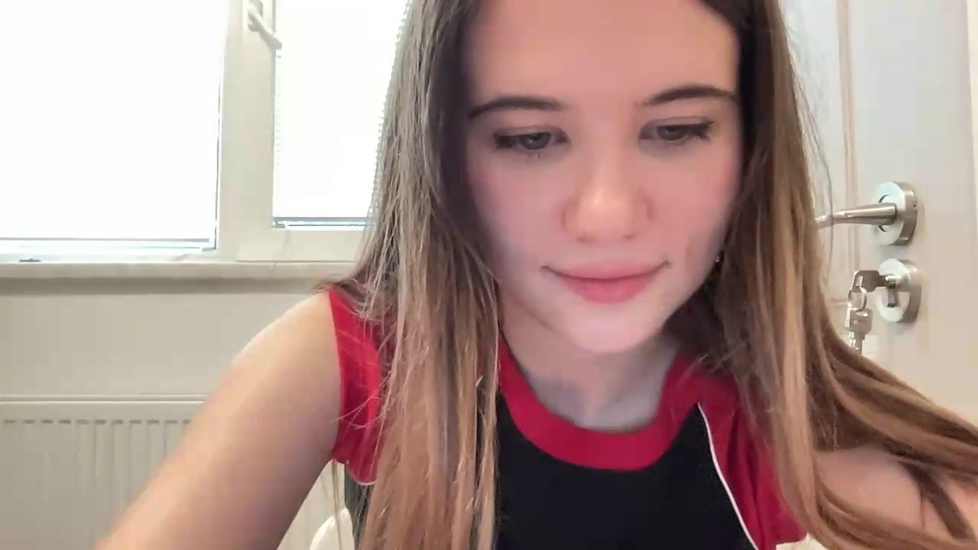 Gallery image thumbnail from Elvira's myfreecams stream on, 06/11/2026, 16:02 image 14 of 20