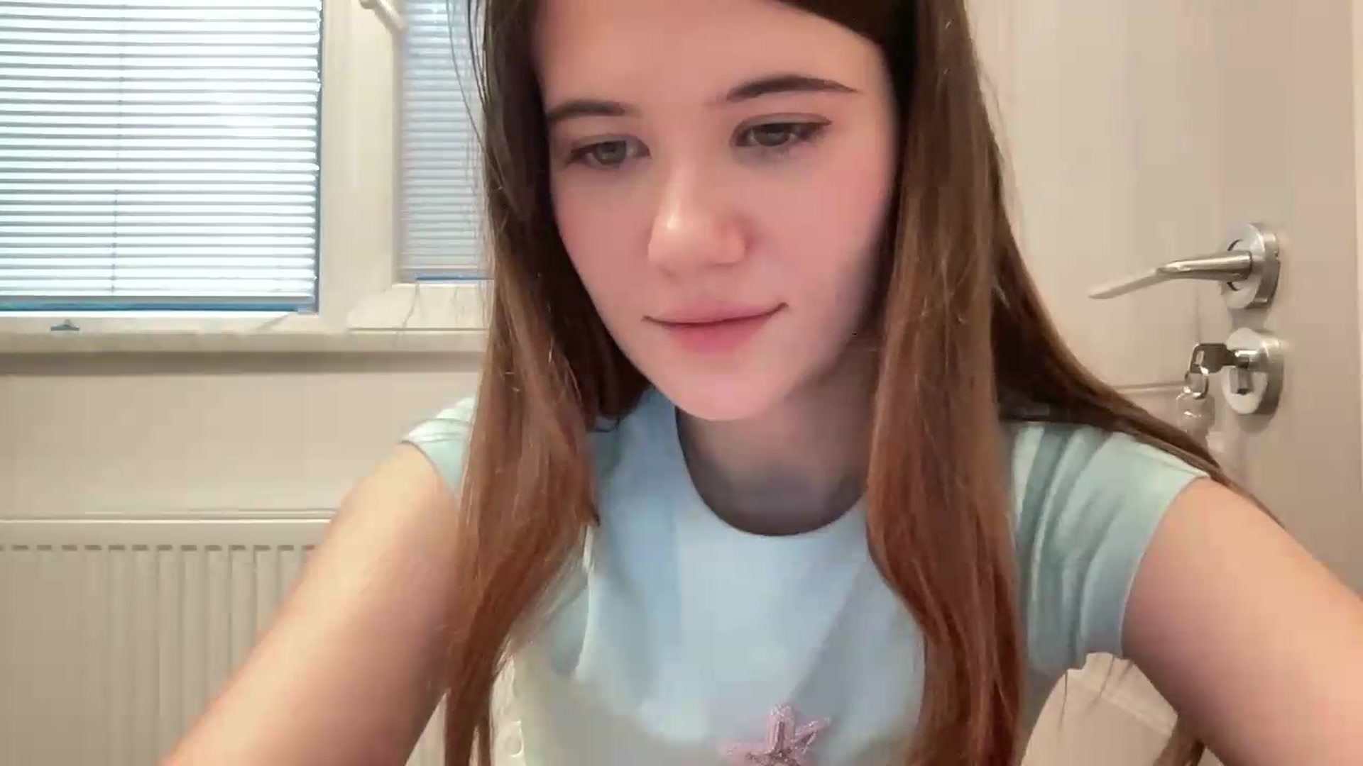 Gallery image thumbnail from Elvira's myfreecams stream on, 06/12/2026, 17:07 image 6 of 20