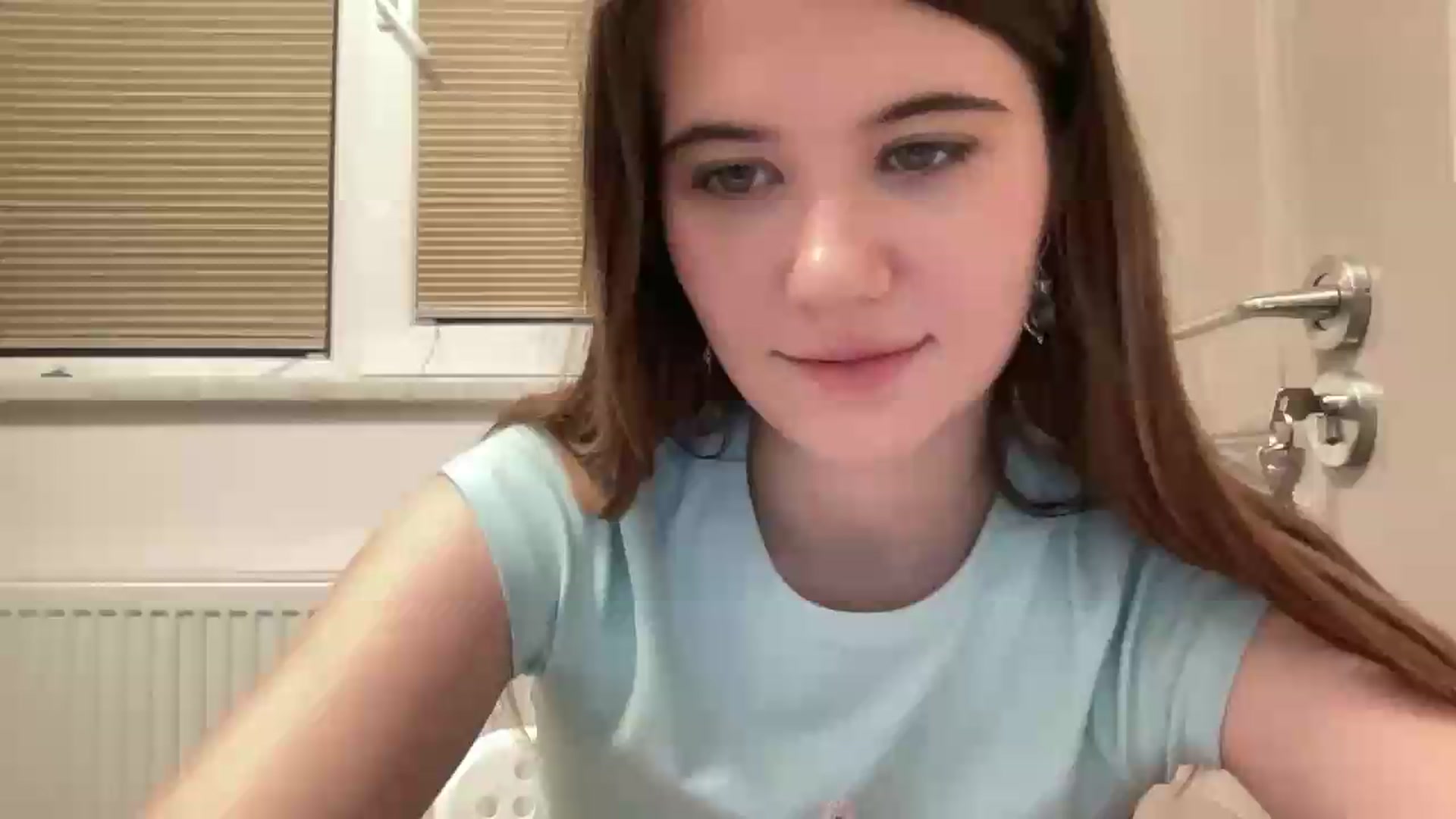 Gallery image thumbnail from Elvira's myfreecams stream on, 06/12/2026, 18:41 image 16 of 20