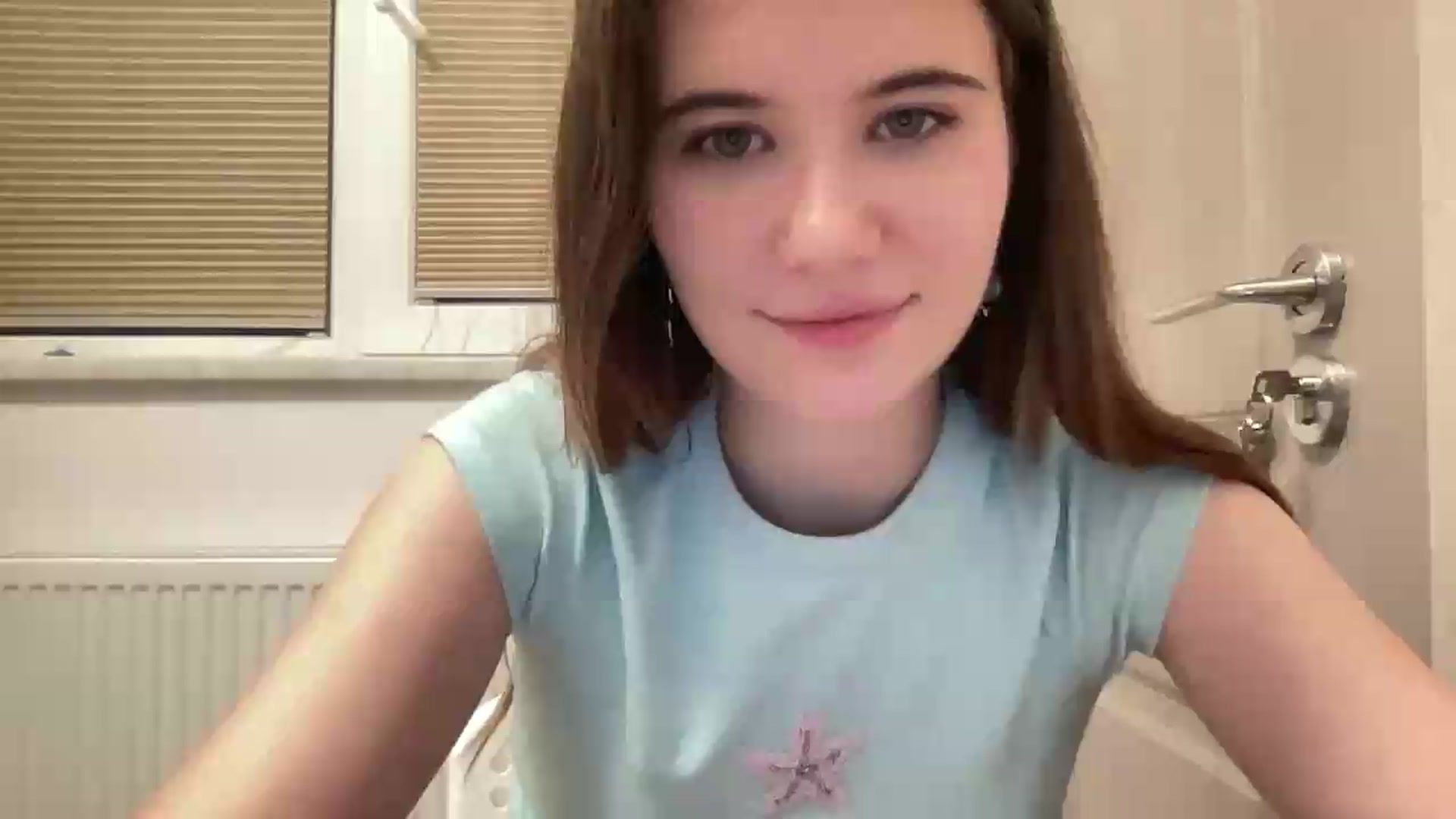 Gallery image thumbnail from Elvira's myfreecams stream on, 06/12/2026, 21:08 image 1 of 20