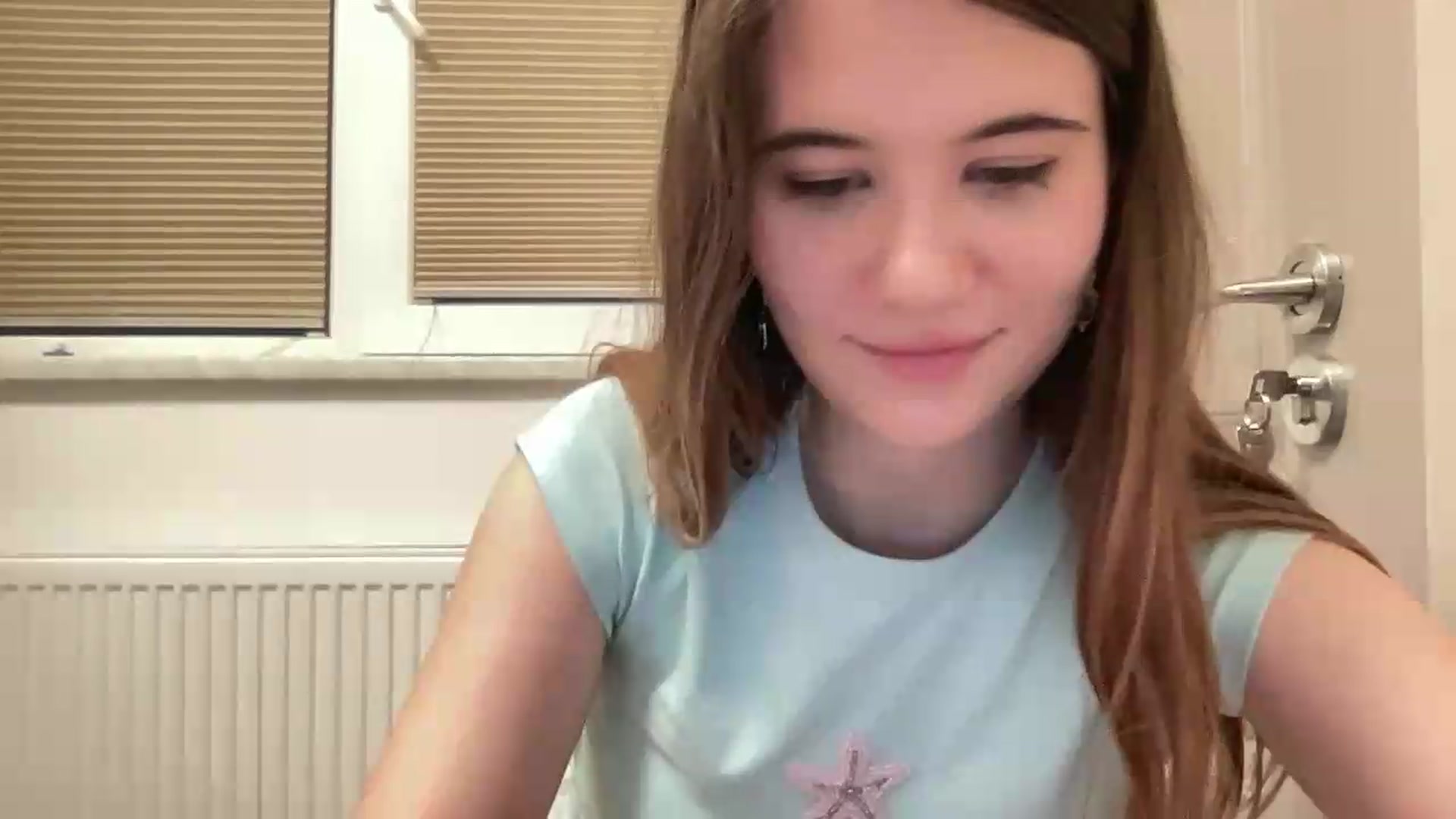 Gallery image thumbnail from Elvira's myfreecams stream on, 06/12/2026, 21:08 image 19 of 20