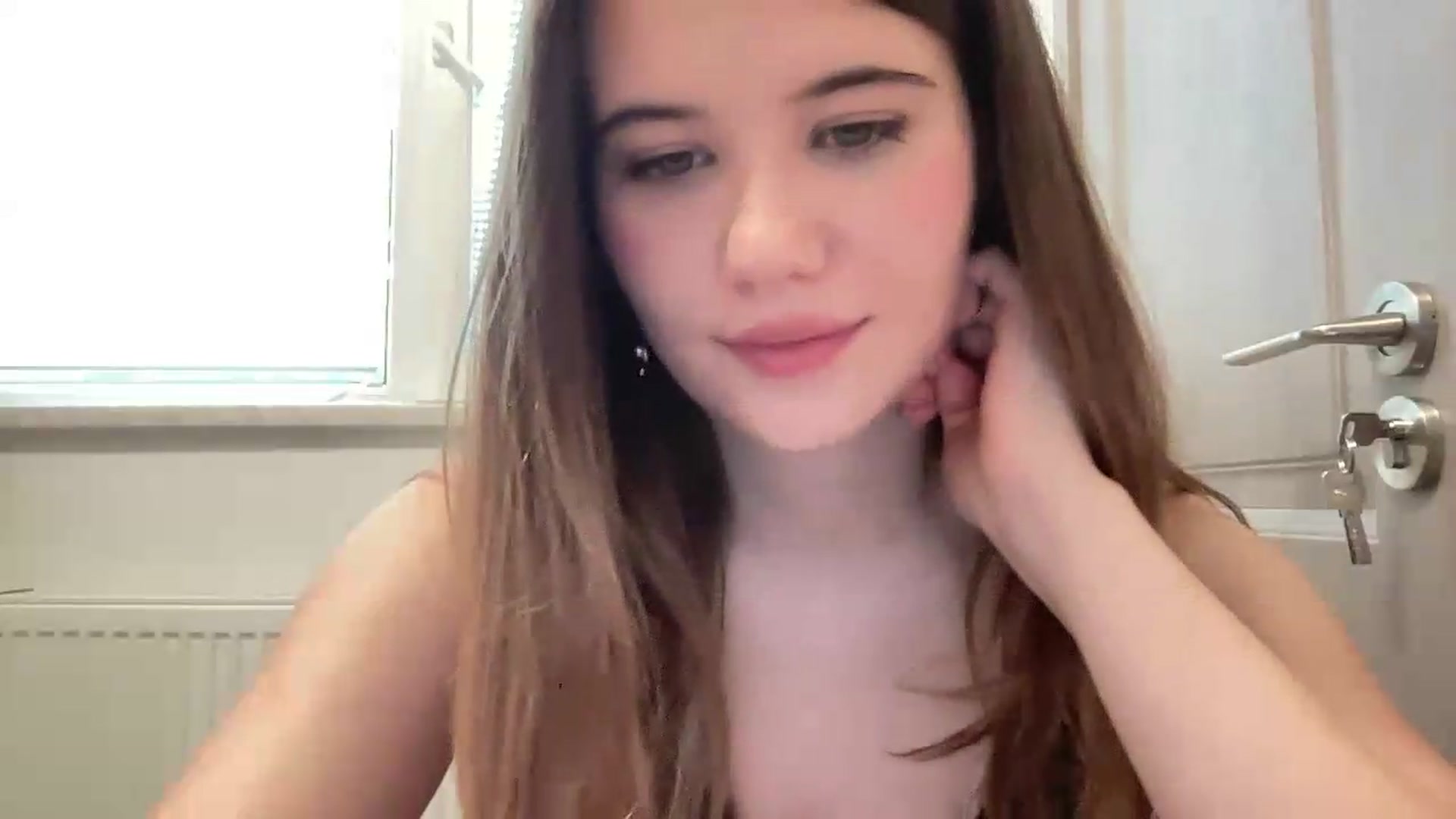 Gallery image thumbnail from Elvira's myfreecams stream on, 06/20/2026, 15:44 image 13 of 20