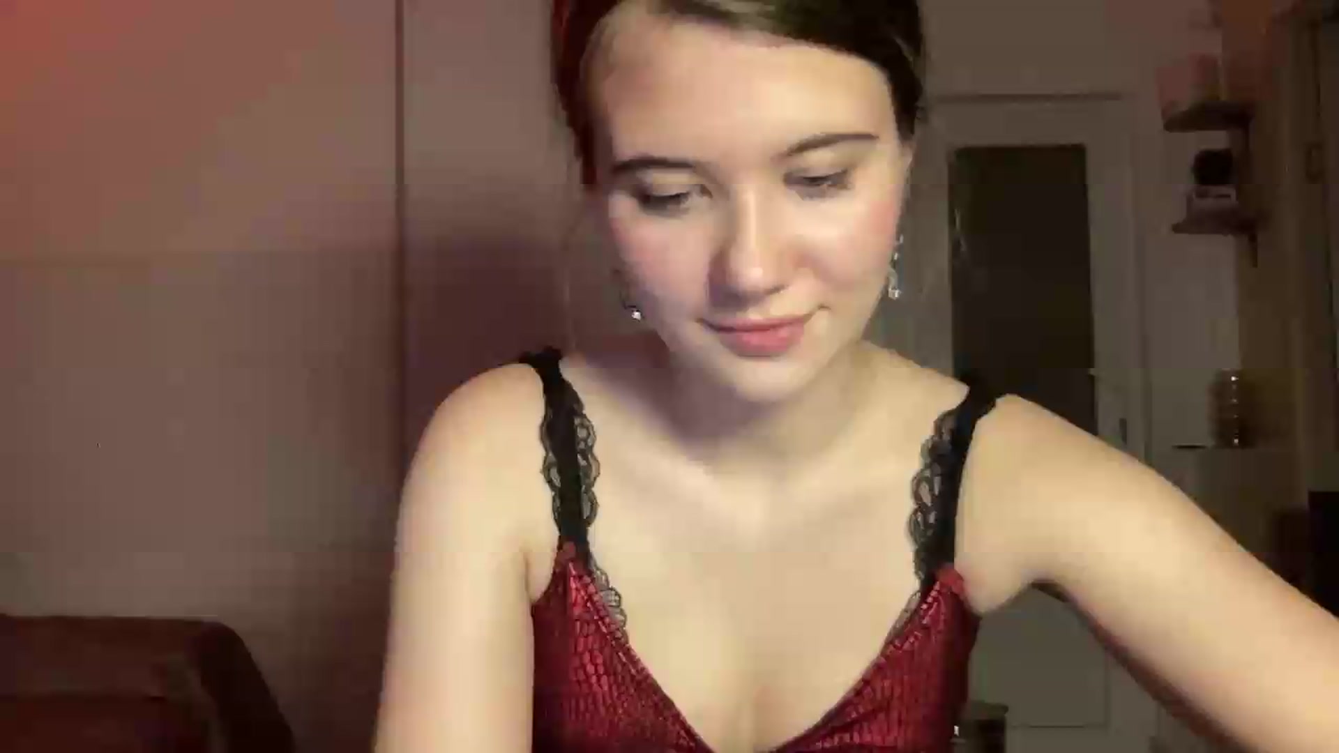 Gallery image thumbnail from Elvira's myfreecams stream on, 06/24/2026, 21:24 image 4 of 20