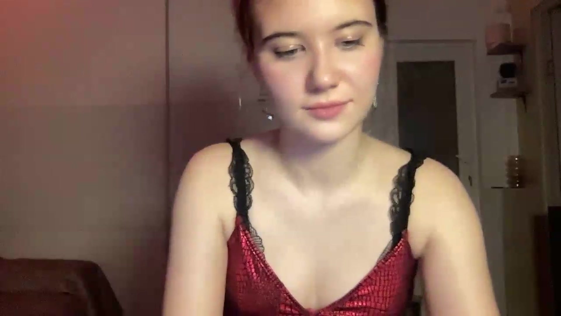 Gallery image thumbnail from Elvira's myfreecams stream on, 06/24/2026, 21:24 image 17 of 20