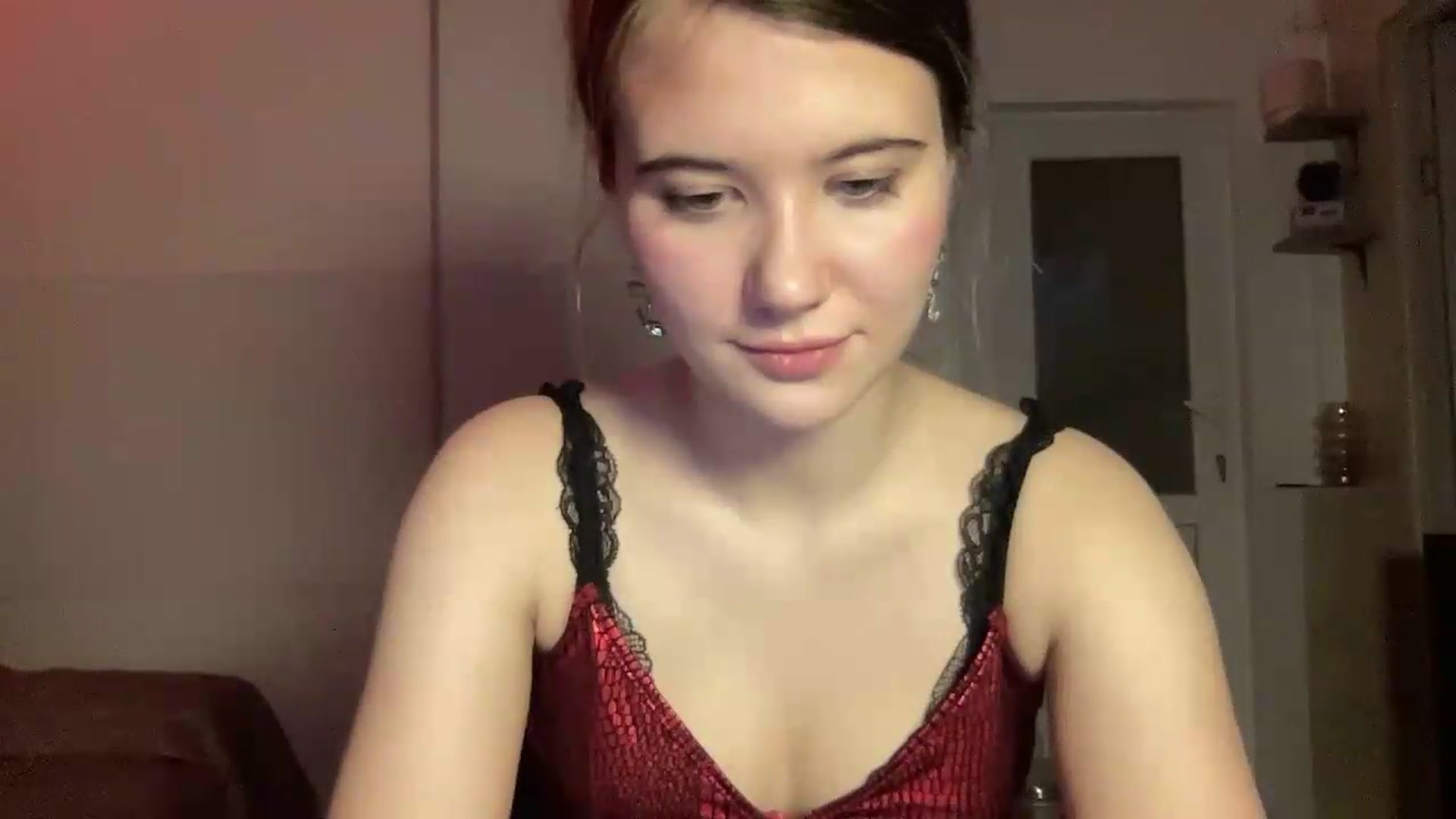 Gallery image thumbnail from Elvira's myfreecams stream on, 06/24/2026, 21:24 image 7 of 20