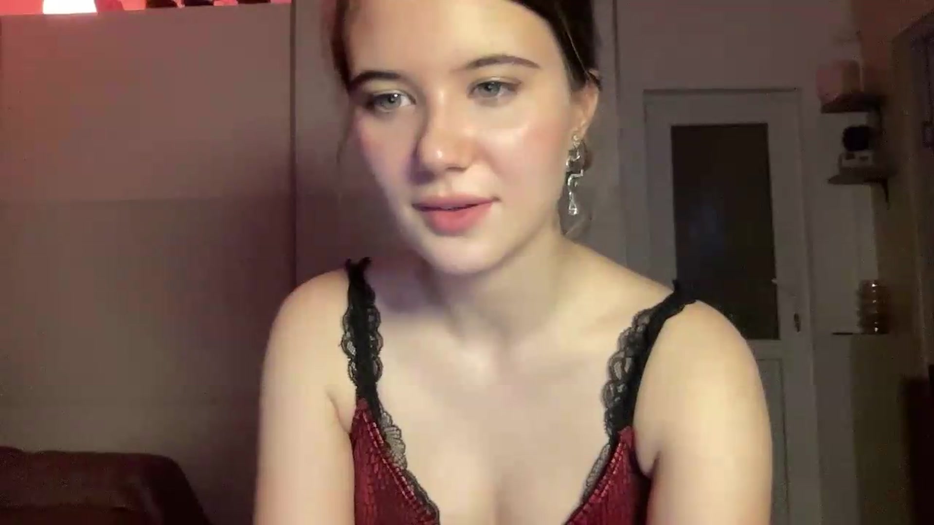 Gallery image thumbnail from Elvira's myfreecams stream on, 06/24/2026, 21:45 image 13 of 20