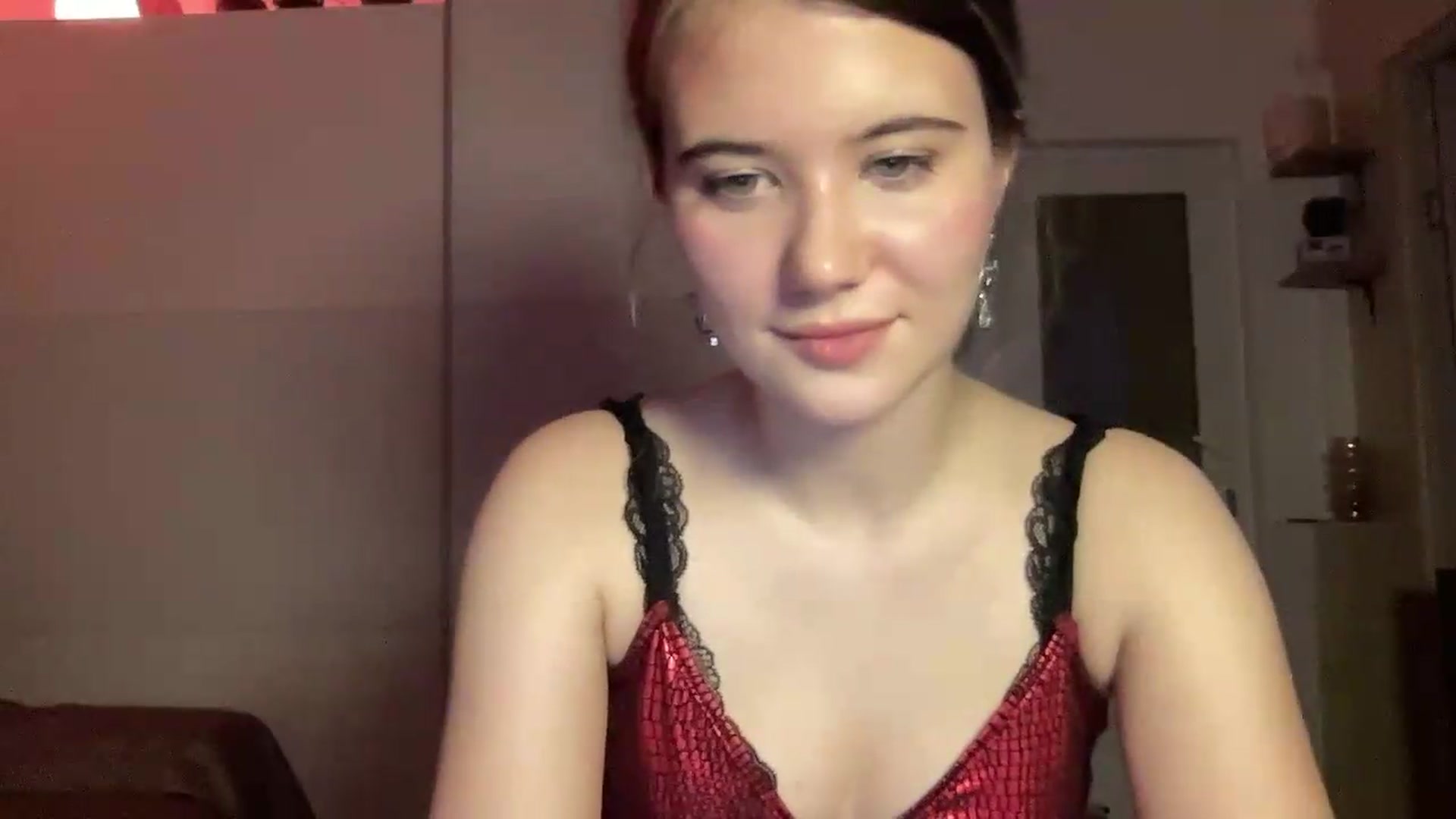 Gallery image thumbnail from Elvira's myfreecams stream on, 06/24/2026, 21:45 image 16 of 20