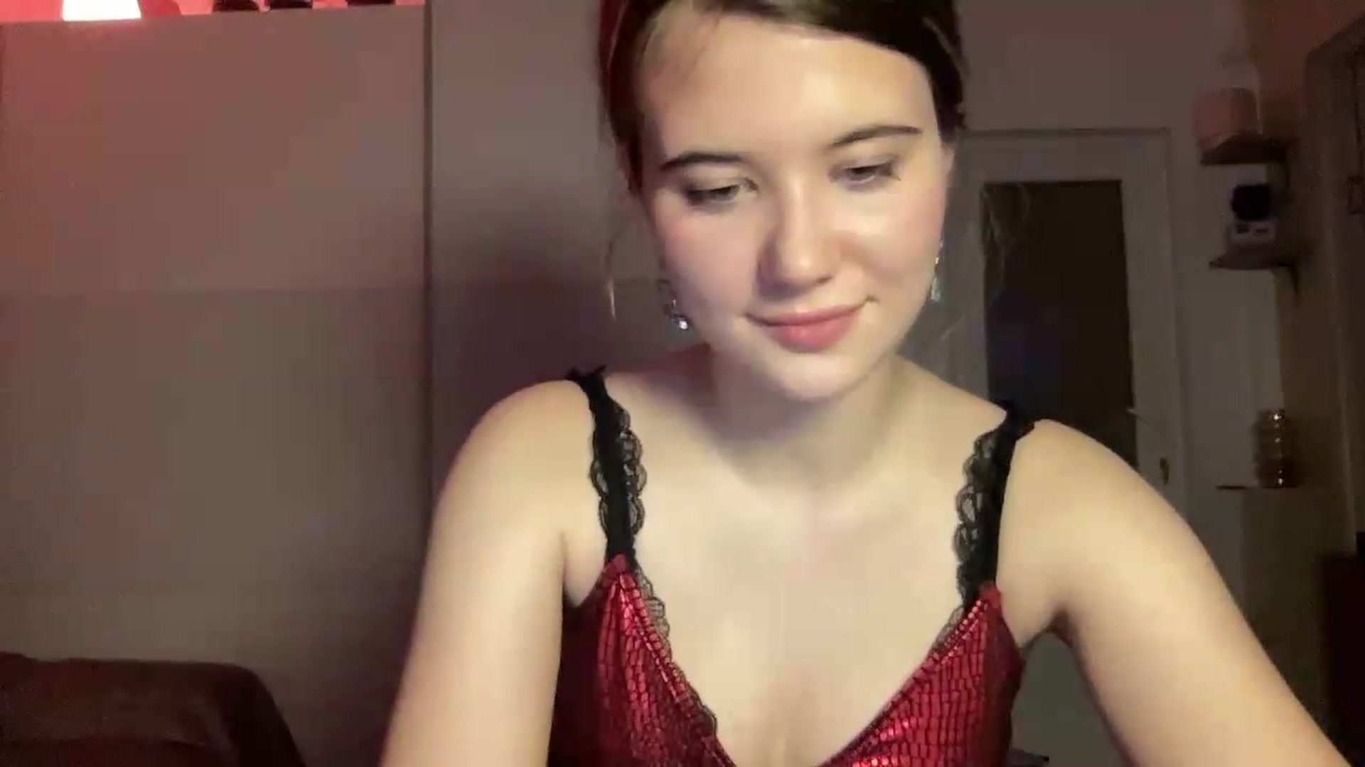 Gallery image thumbnail from Elvira's myfreecams stream on, 06/24/2026, 21:45 image 12 of 20