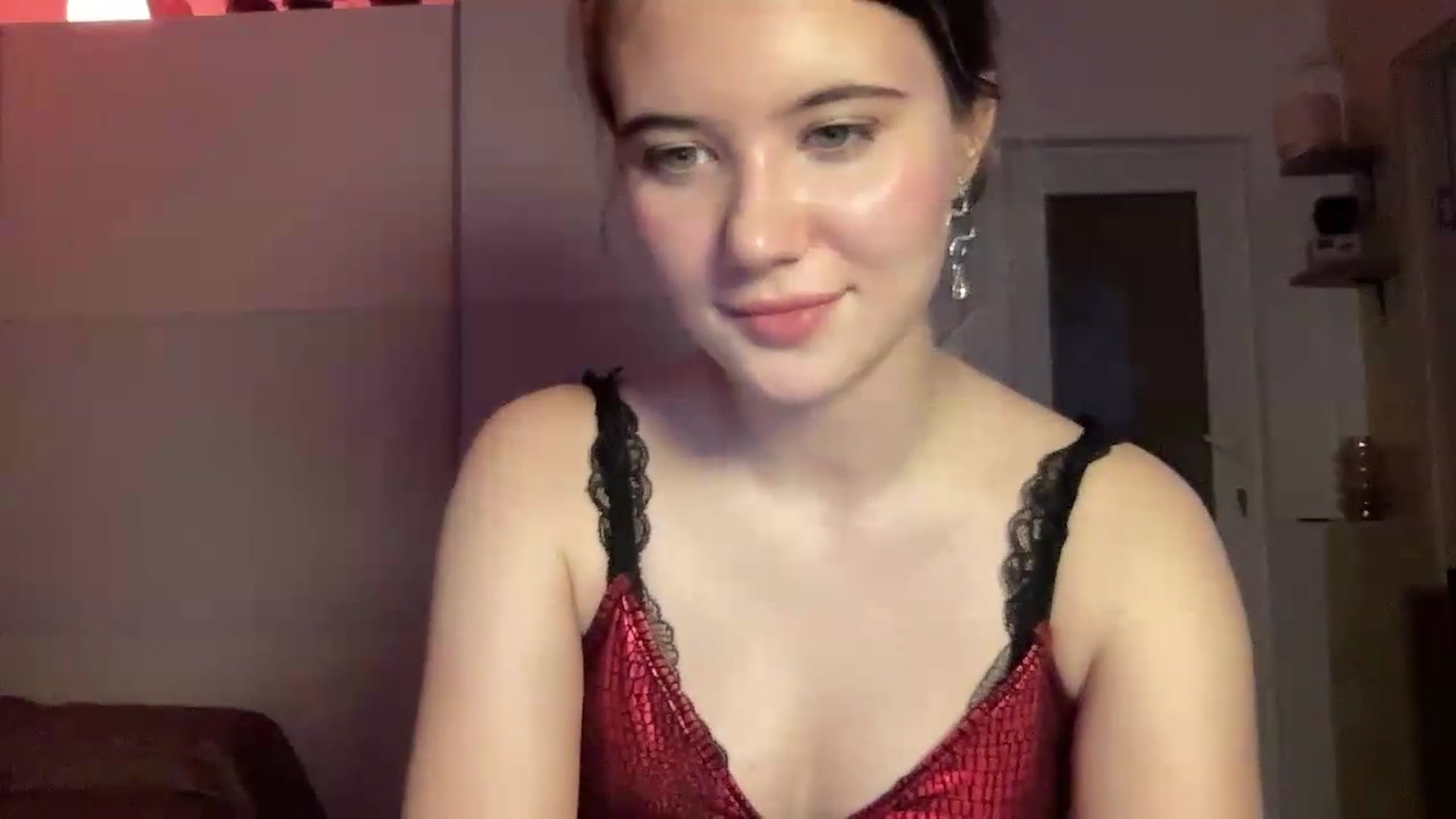 Gallery image thumbnail from Elvira's myfreecams stream on, 06/24/2026, 21:45 image 9 of 20