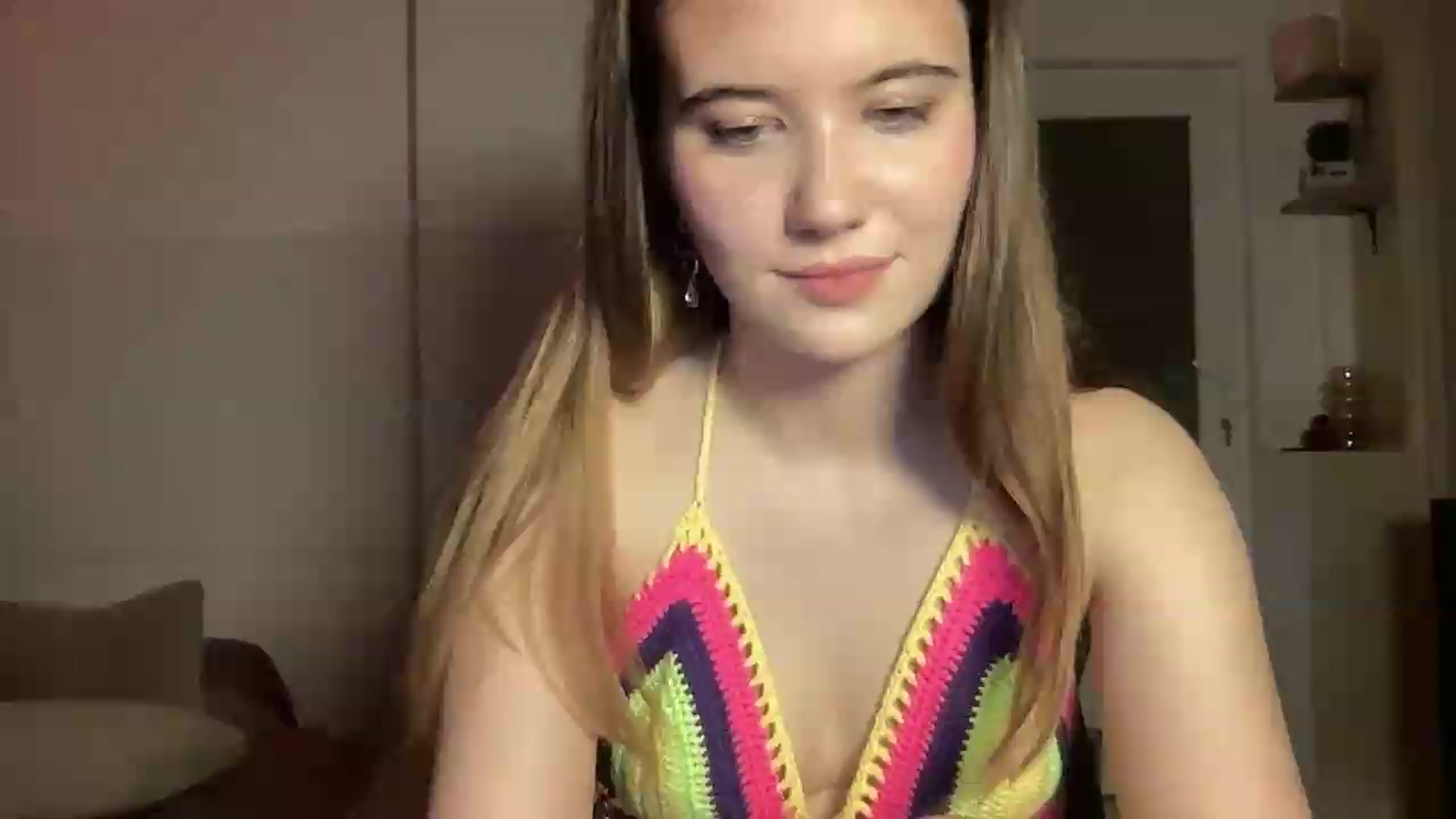 Gallery image thumbnail from Elvira's myfreecams stream on, 06/25/2026, 22:58 image 1 of 20