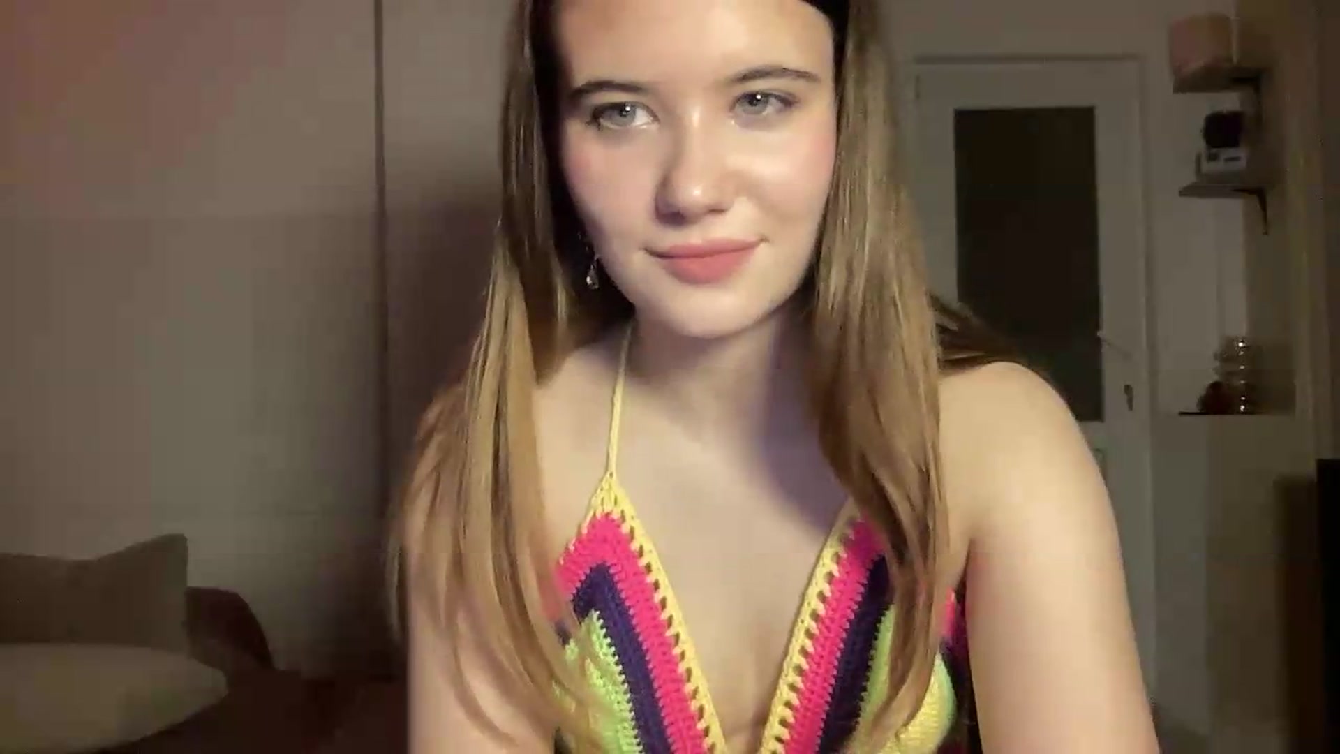 Gallery image thumbnail from Elvira's myfreecams stream on, 06/25/2026, 22:58 image 2 of 20