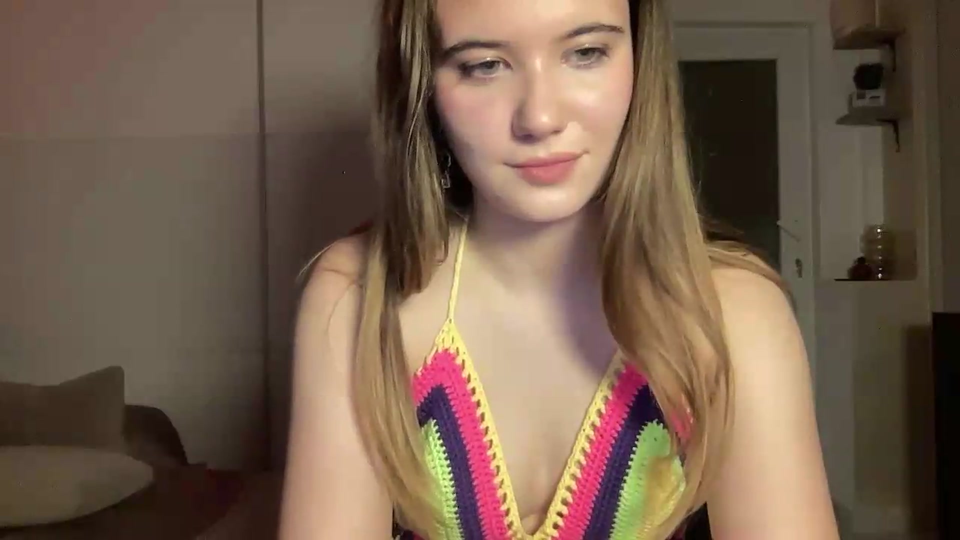 Gallery image thumbnail from Elvira's myfreecams stream on, 06/25/2026, 22:58 image 15 of 20