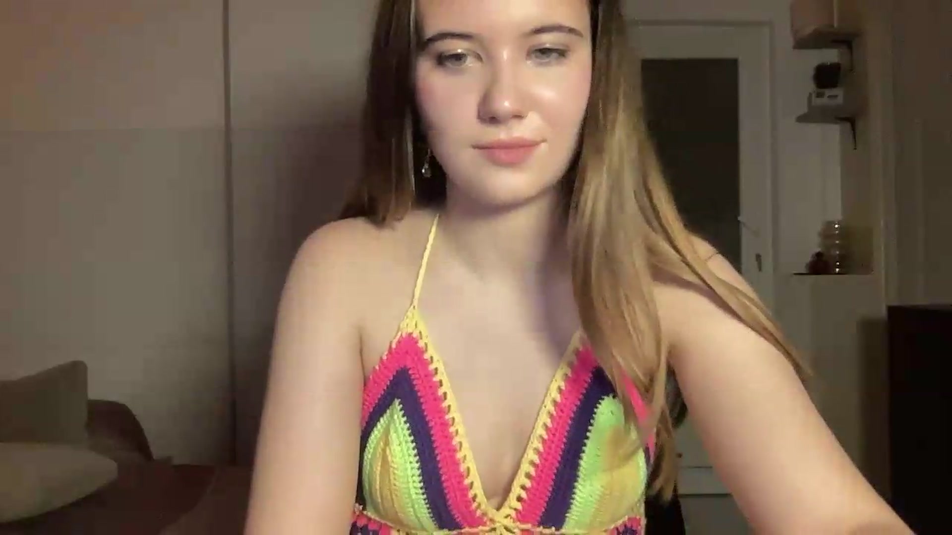Gallery image thumbnail from Elvira's myfreecams stream on, 06/26/2026, 24:28 image 9 of 20