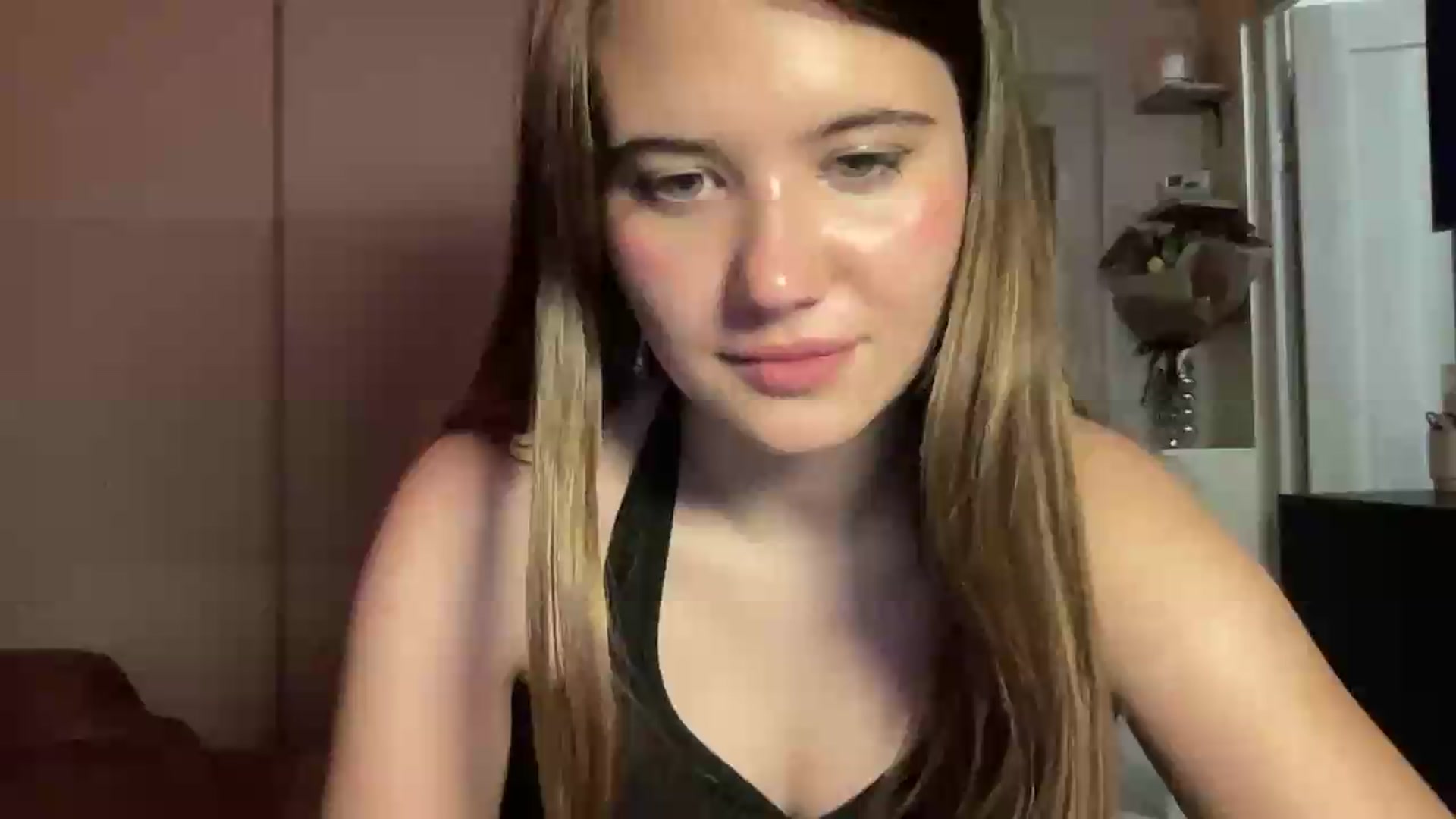 Gallery image thumbnail from Elvira's myfreecams stream on, 07/01/2026, 24:08 image 1 of 20