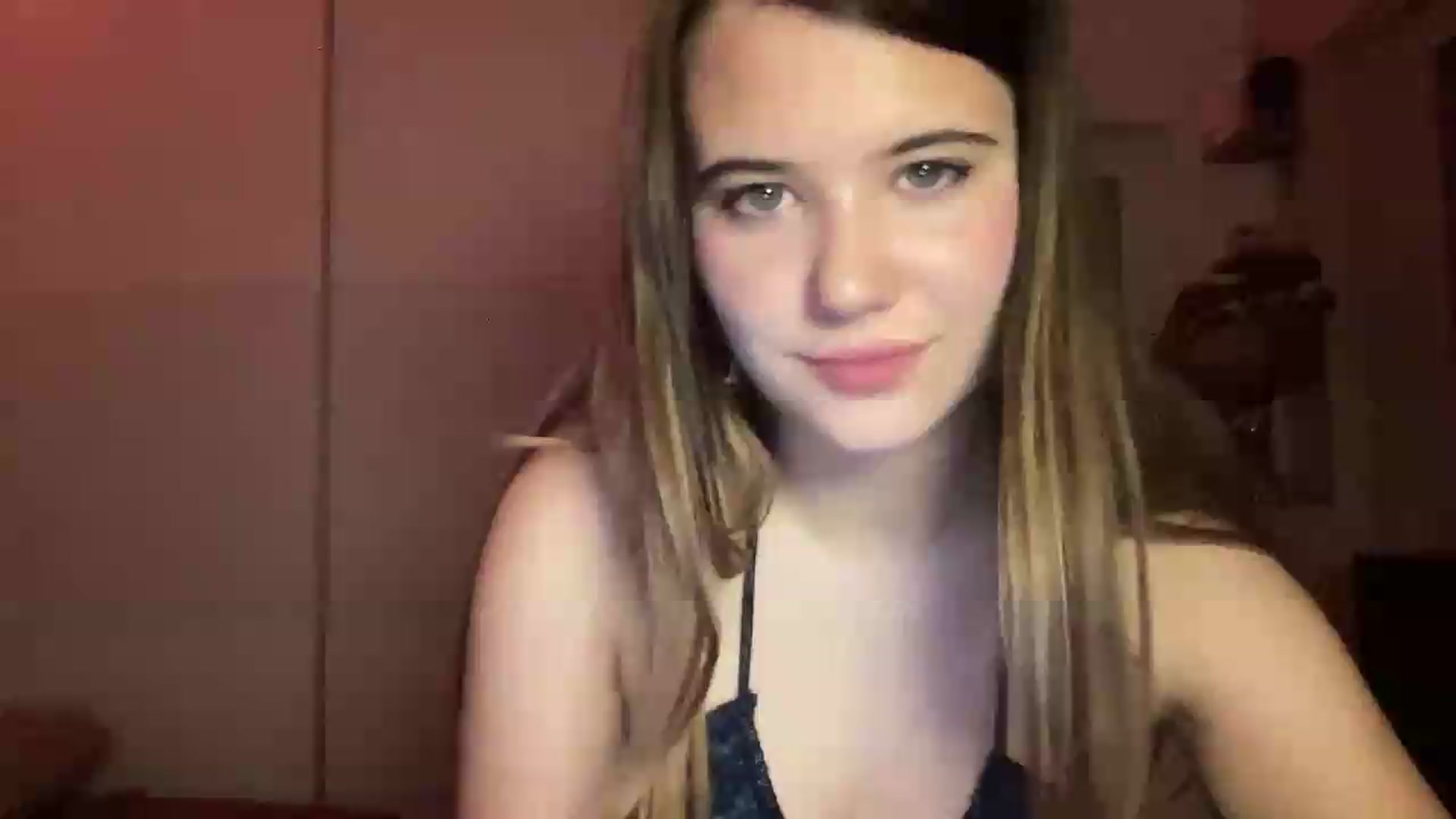Gallery image thumbnail from Elvira's myfreecams stream on, 07/03/2026, 20:05 image 15 of 20