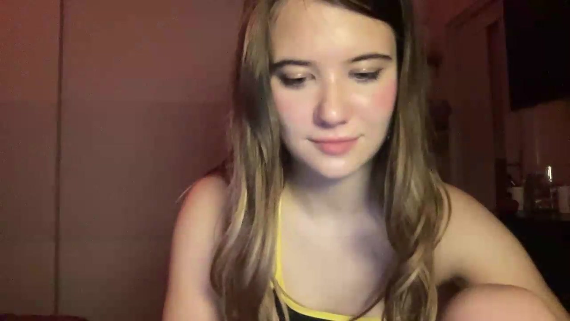 Gallery image thumbnail from Elvira's myfreecams stream on, 07/06/2026, 02:04 image 8 of 20