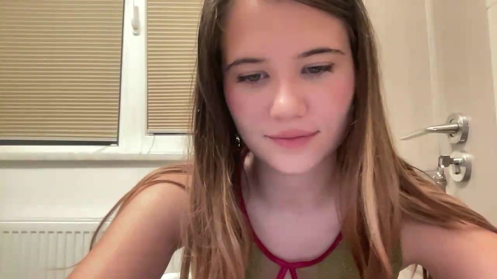 Gallery image thumbnail from Elvira's myfreecams stream on, 07/17/2026, 22:24 image 15 of 20