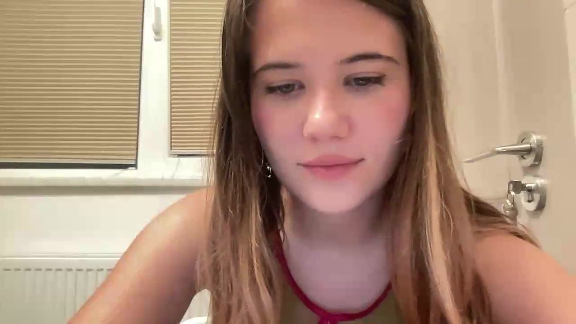 Gallery image thumbnail from Elvira's myfreecams stream on, 07/17/2026, 22:24 image 19 of 20