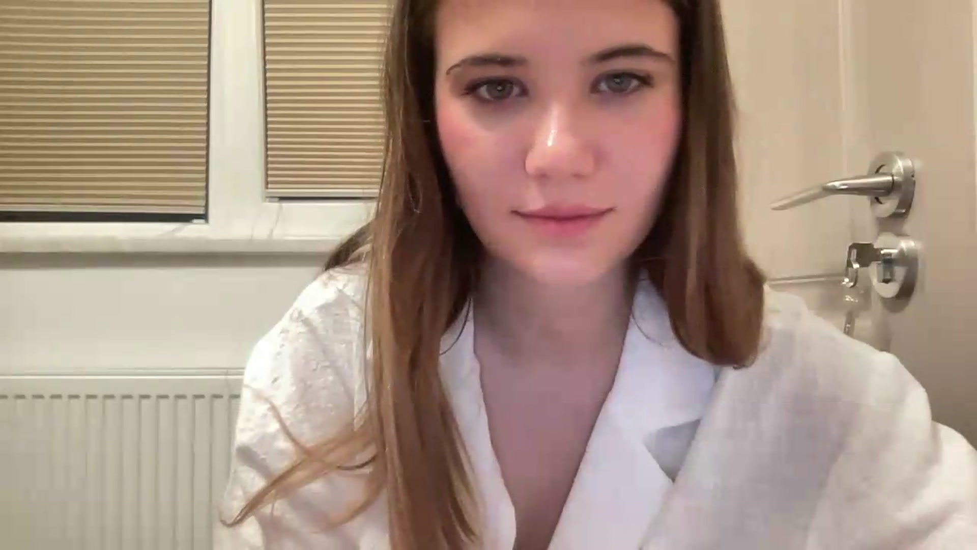 Gallery image thumbnail from Elvira's myfreecams stream on, 07/19/2026, 23:26 image 13 of 20