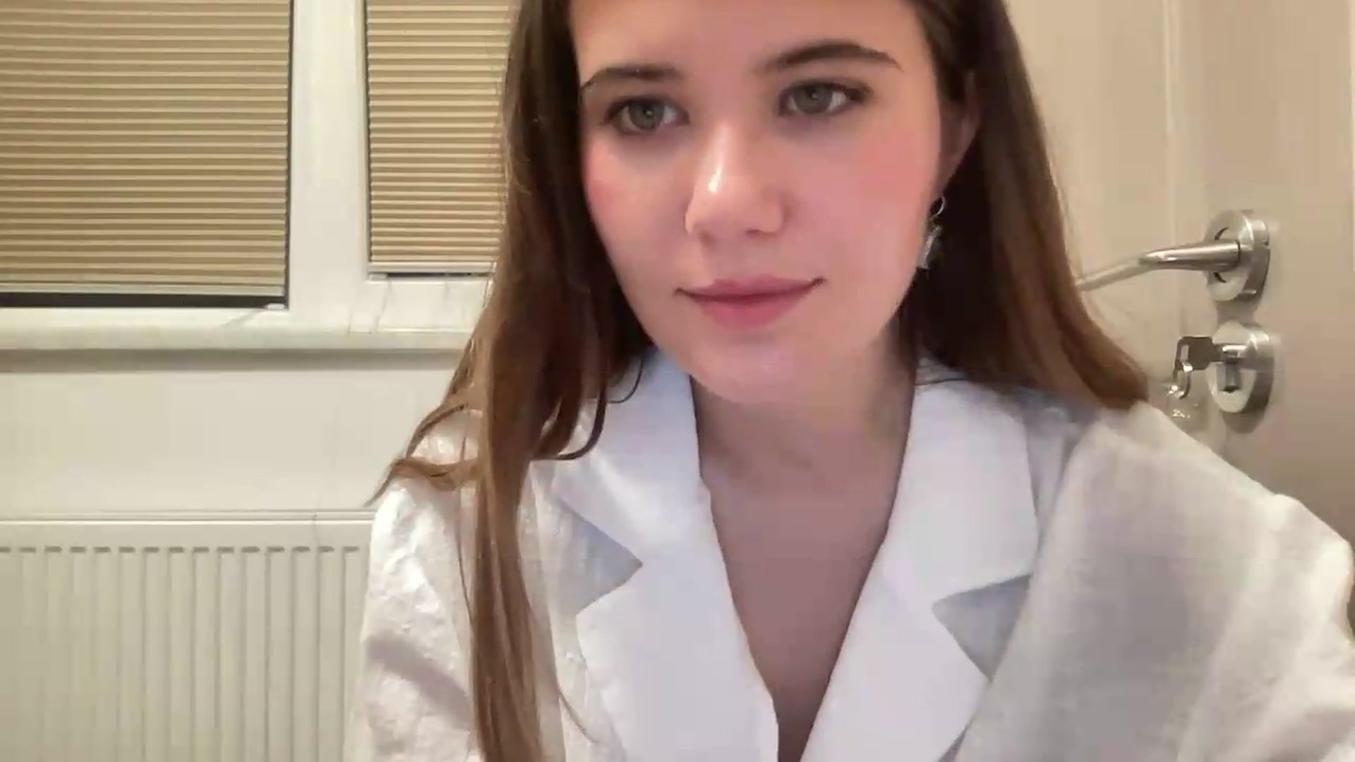 Gallery image thumbnail from Elvira's myfreecams stream on, 07/19/2026, 23:26 image 3 of 20