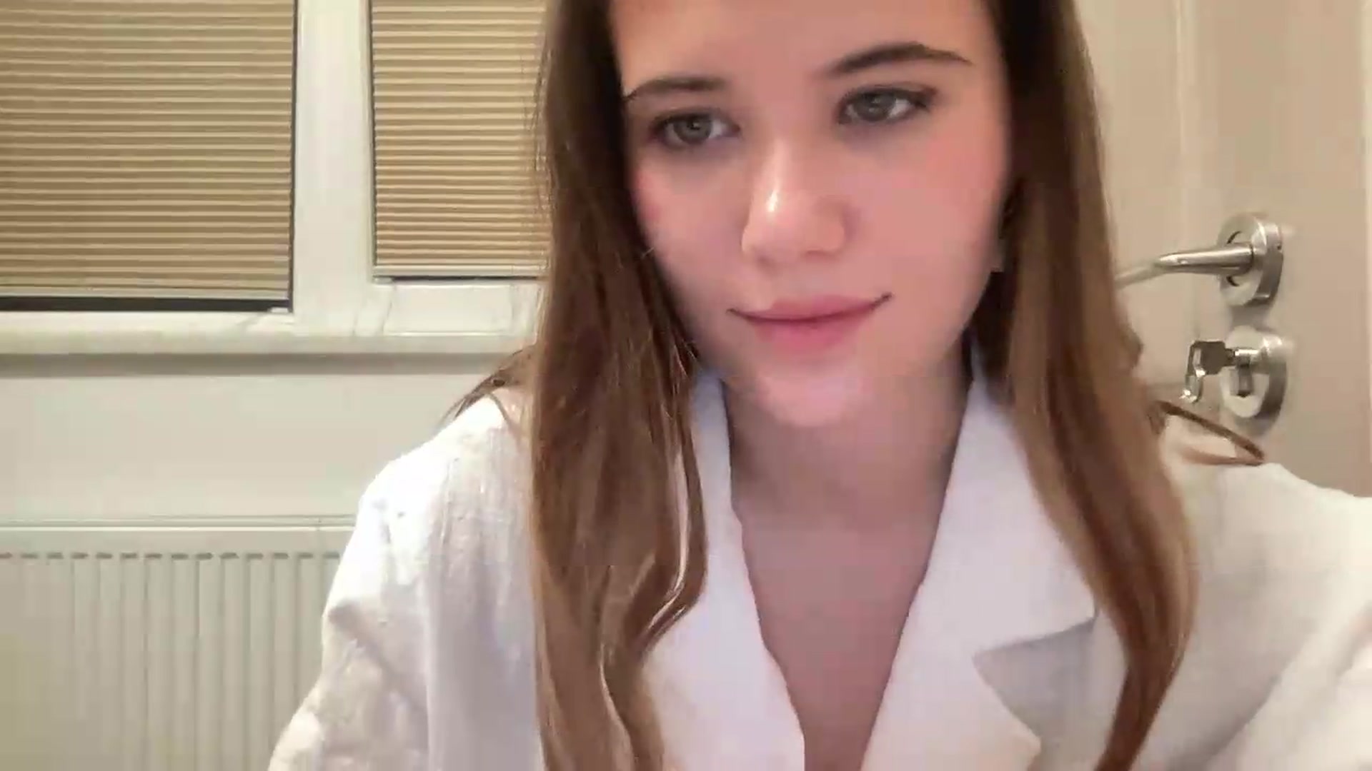 Gallery image thumbnail from Elvira's myfreecams stream on, 07/19/2026, 23:26 image 6 of 20
