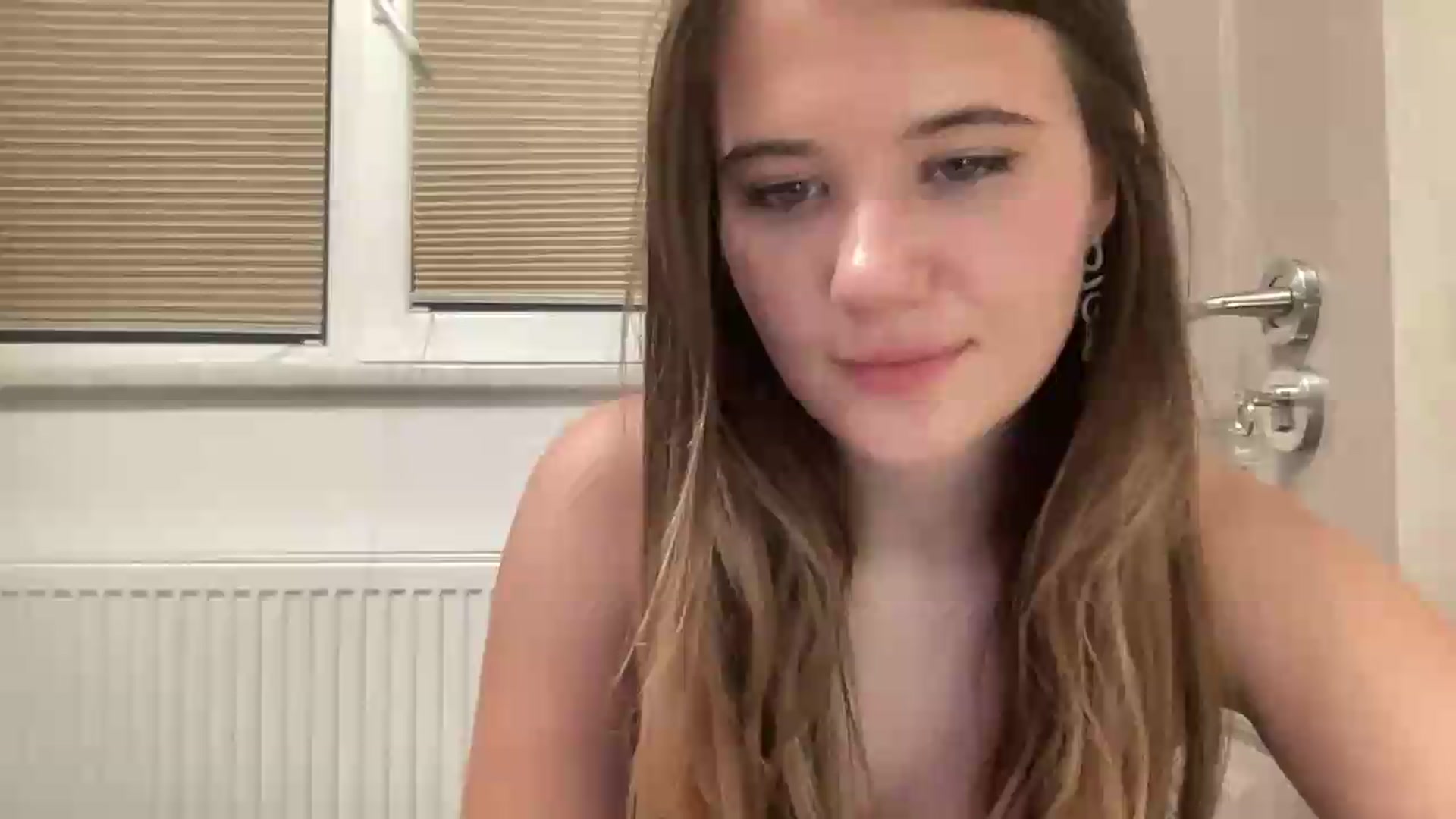 Gallery image thumbnail from Elvira's myfreecams stream on, 08/09/2026, 22:32 image 2 of 20