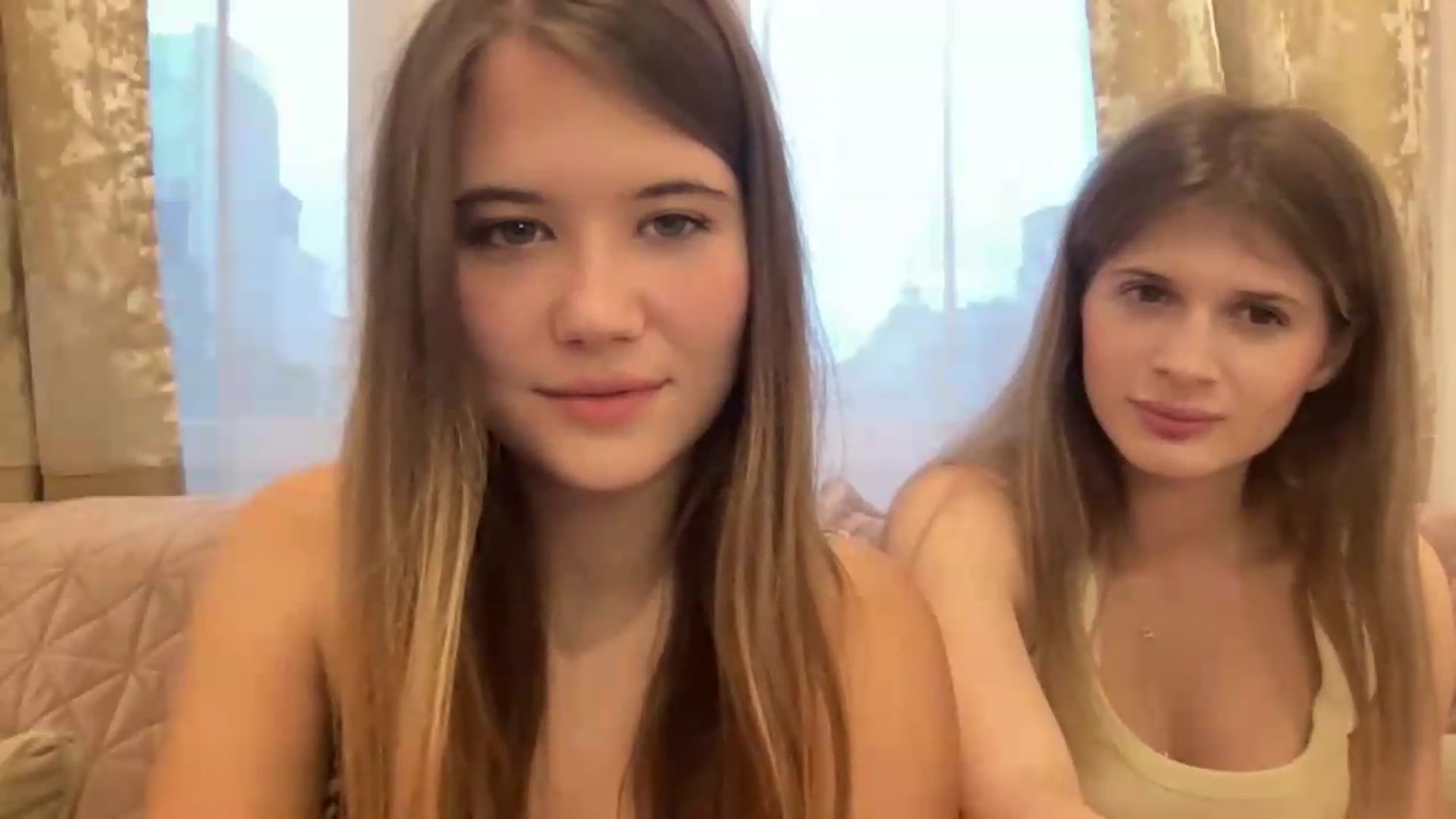 Gallery image thumbnail from Elvira's myfreecams stream on, 08/26/2026, 17:59 image 14 of 20