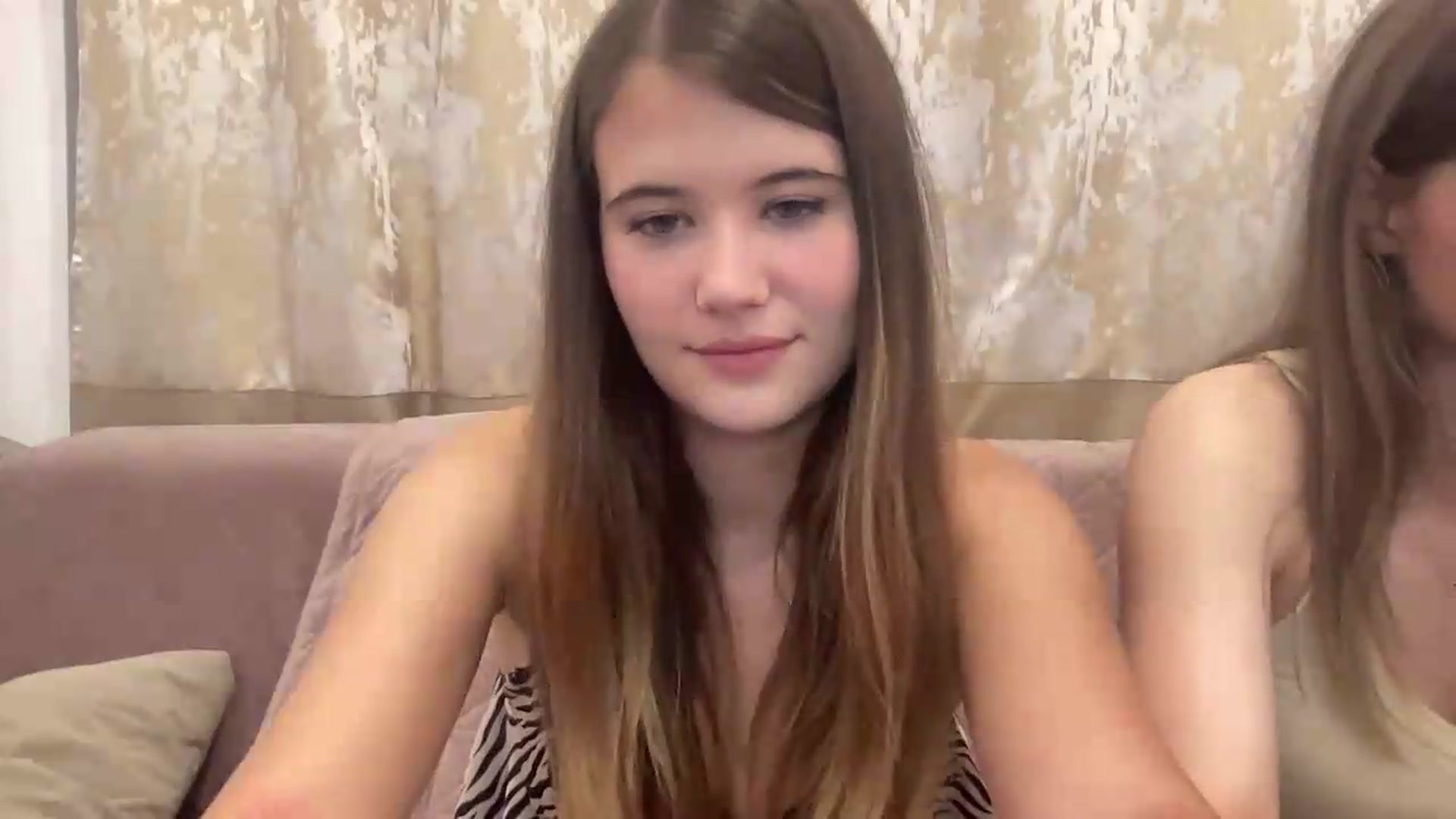 Gallery image thumbnail from Elvira's myfreecams stream on, 08/26/2026, 20:56 image 18 of 20