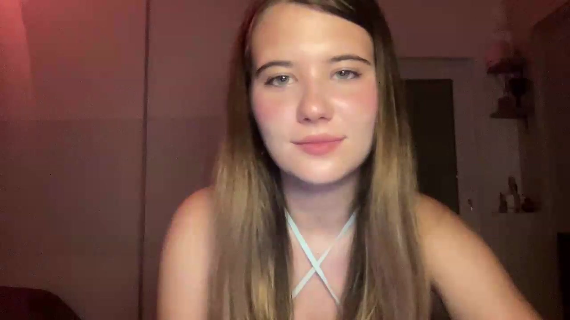 Gallery image thumbnail from Elvira's myfreecams stream on, 08/27/2026, 23:48 image 14 of 20