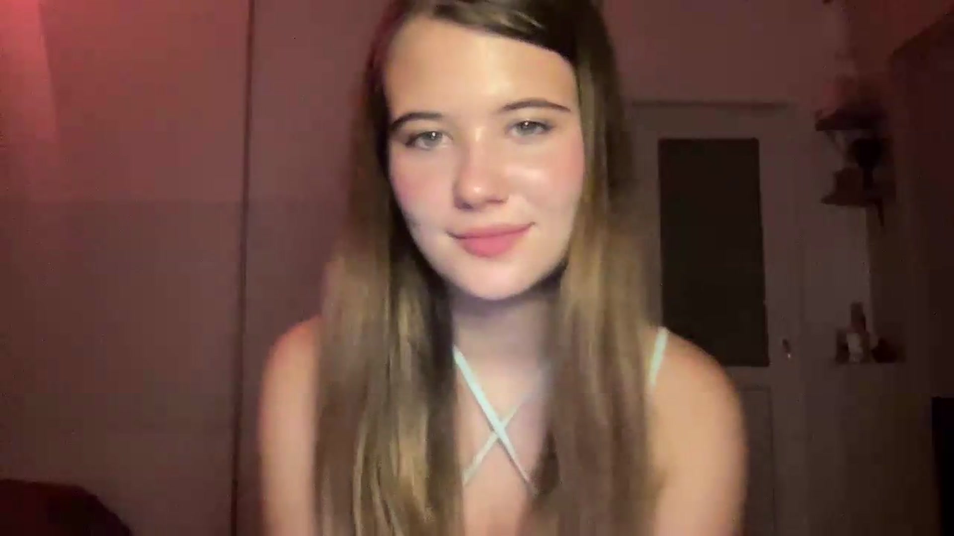 Gallery image thumbnail from Elvira's myfreecams stream on, 08/27/2026, 23:48 image 7 of 20