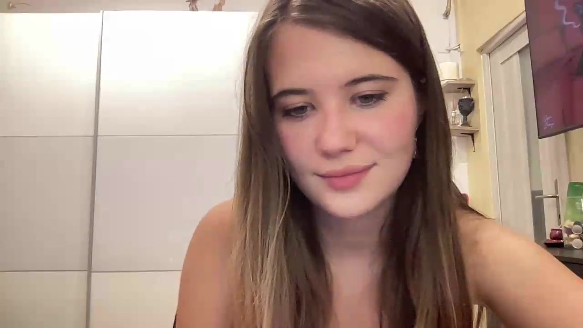 Gallery image thumbnail from Elvira's myfreecams stream on, 09/04/2026, 22:00 image 16 of 20