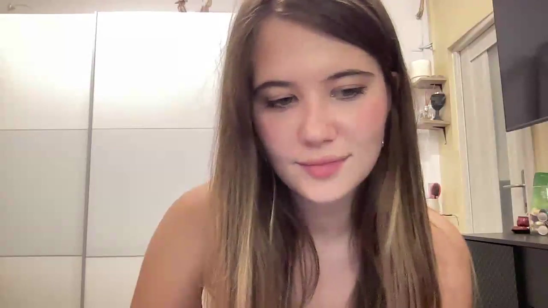 Gallery image thumbnail from Elvira's myfreecams stream on, 09/04/2026, 22:54 image 7 of 20