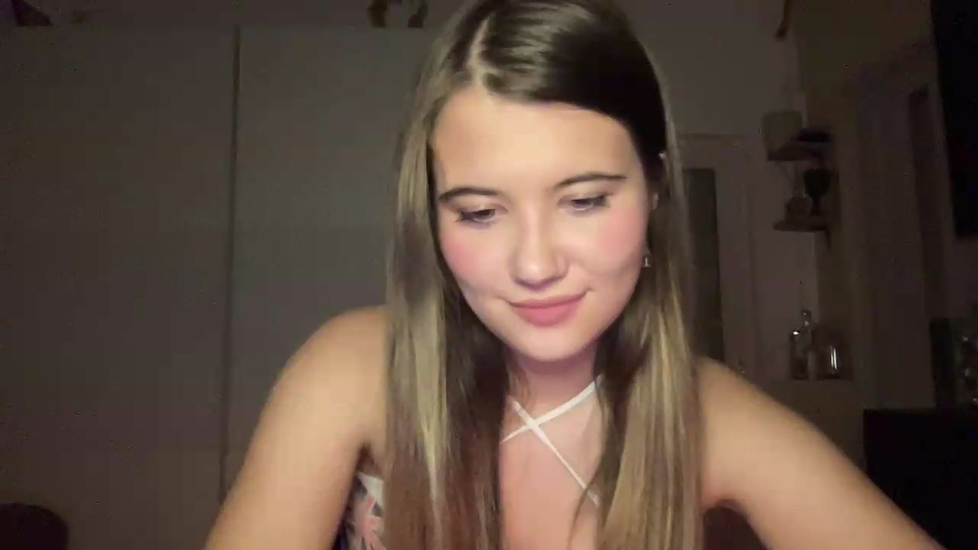 Gallery image thumbnail from Elvira's myfreecams stream on, 09/08/2026, 20:38 image 7 of 20