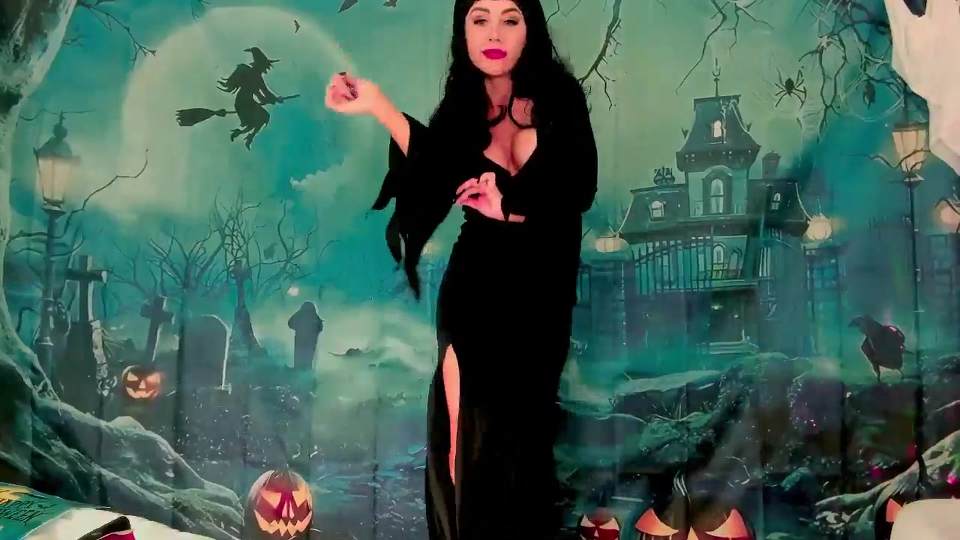 Gallery image thumbnail from Elvira_Biatch's myfreecams stream on, 10/27/2024, 01:03 image 19 of 20