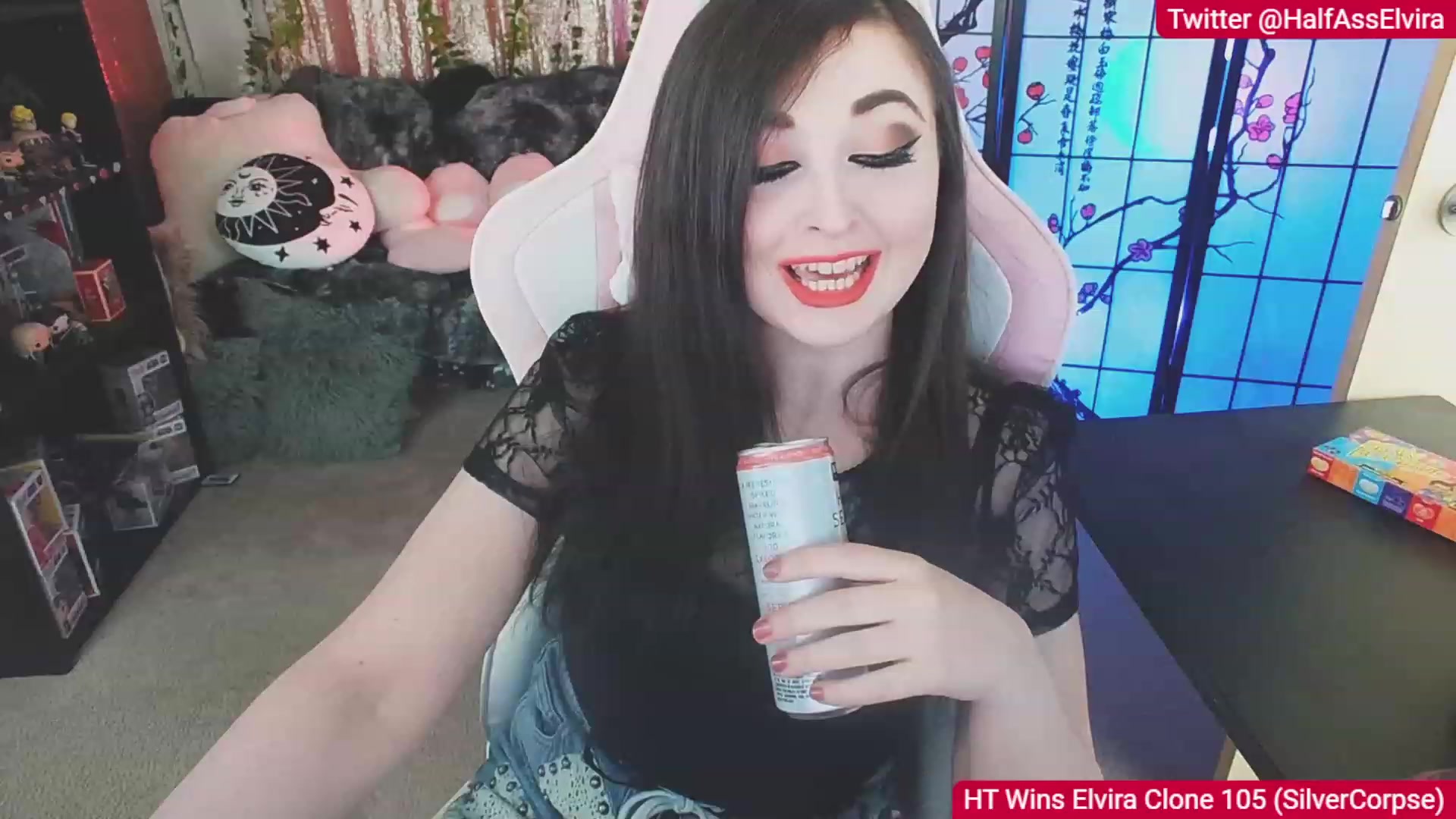 Gallery image thumbnail from Elviraaa's myfreecams stream on, 07/22/2023, 10:31 image 17 of 20