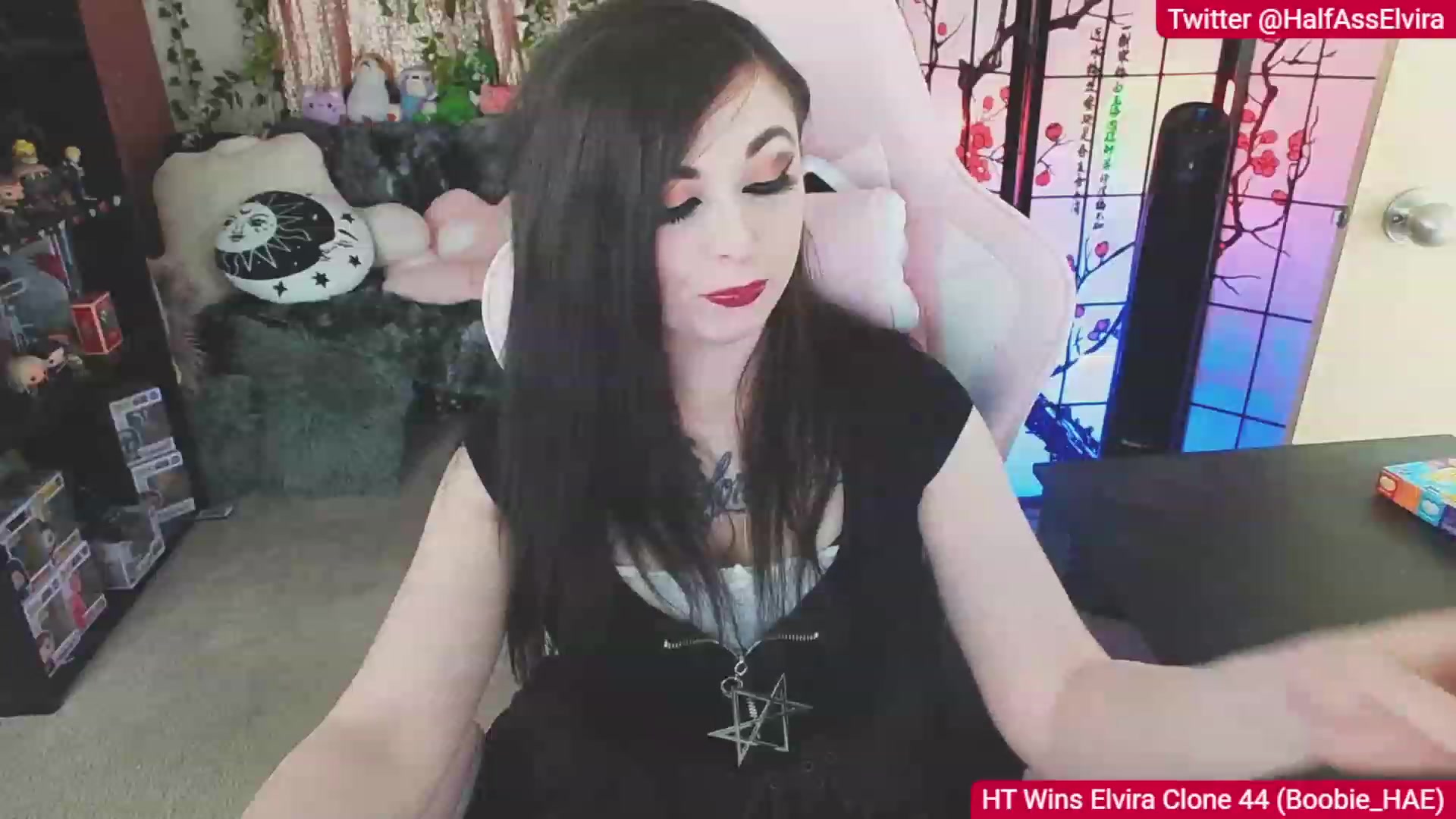 Gallery image thumbnail from Elviraaa's myfreecams stream on, 07/29/2023, 12:39 image 11 of 20