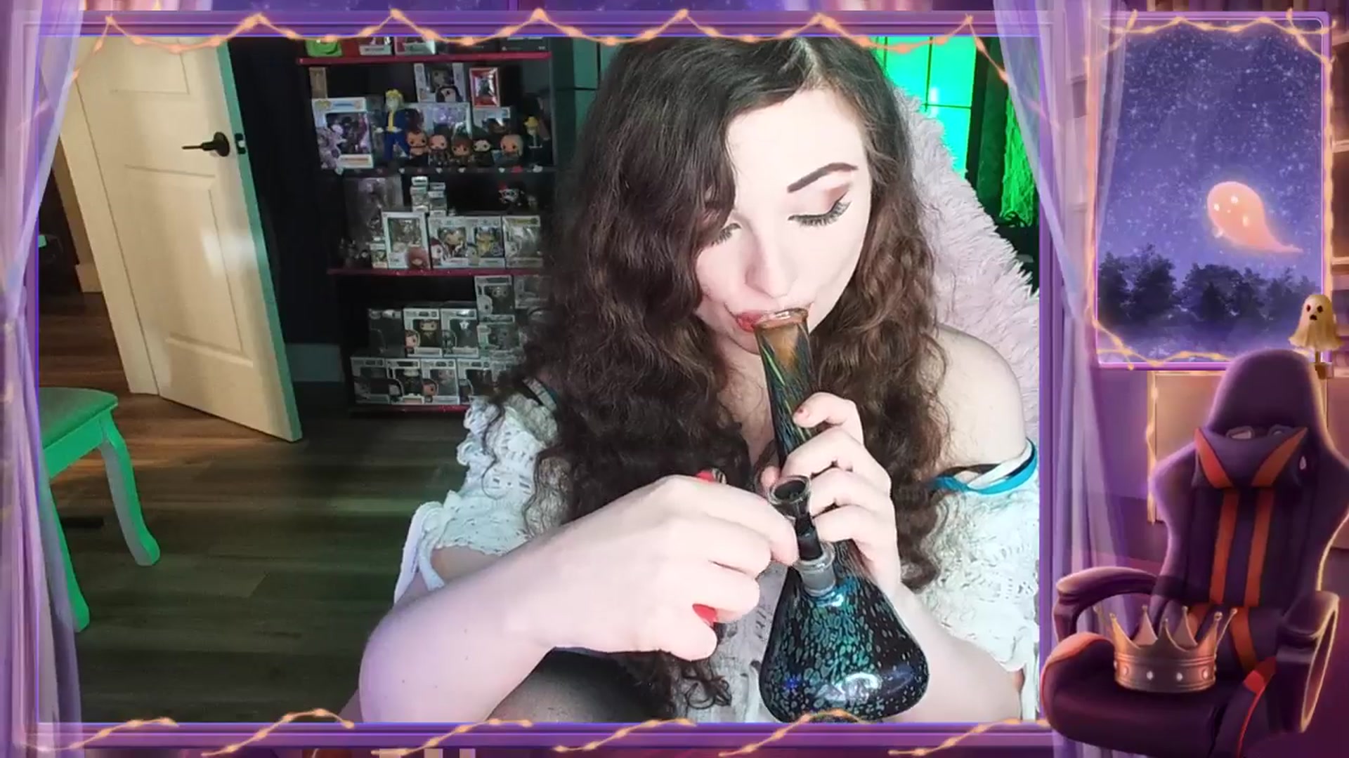 Gallery image thumbnail from Elviraaa's myfreecams stream on, 04/20/2025, 12:05 image 11 of 20
